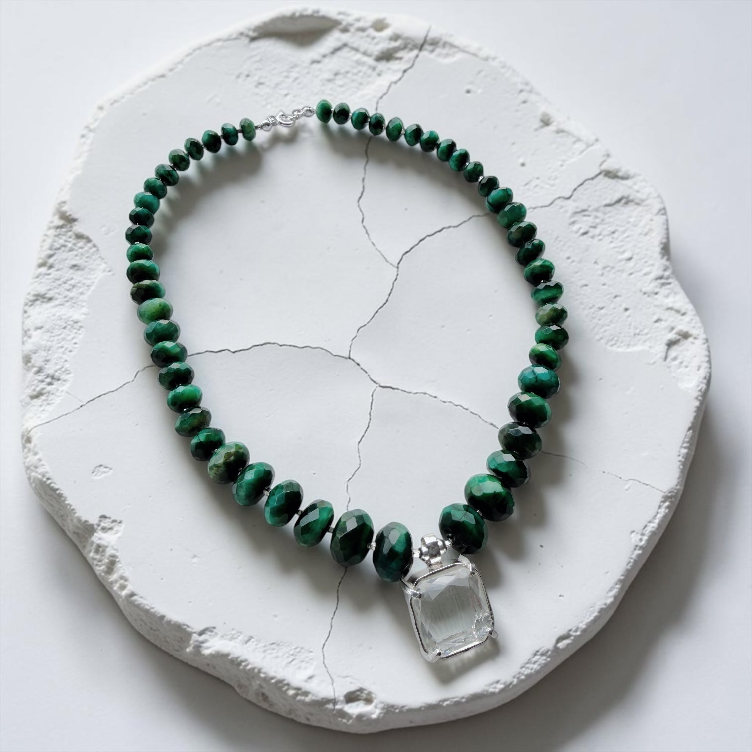 Collar Green Light