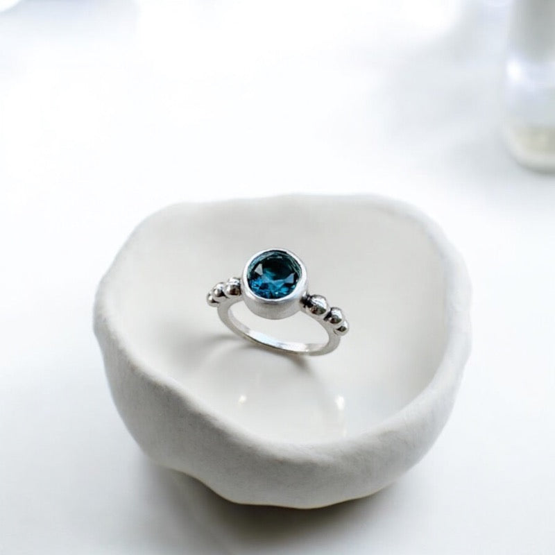 Anillo Flo Topacio London Blue