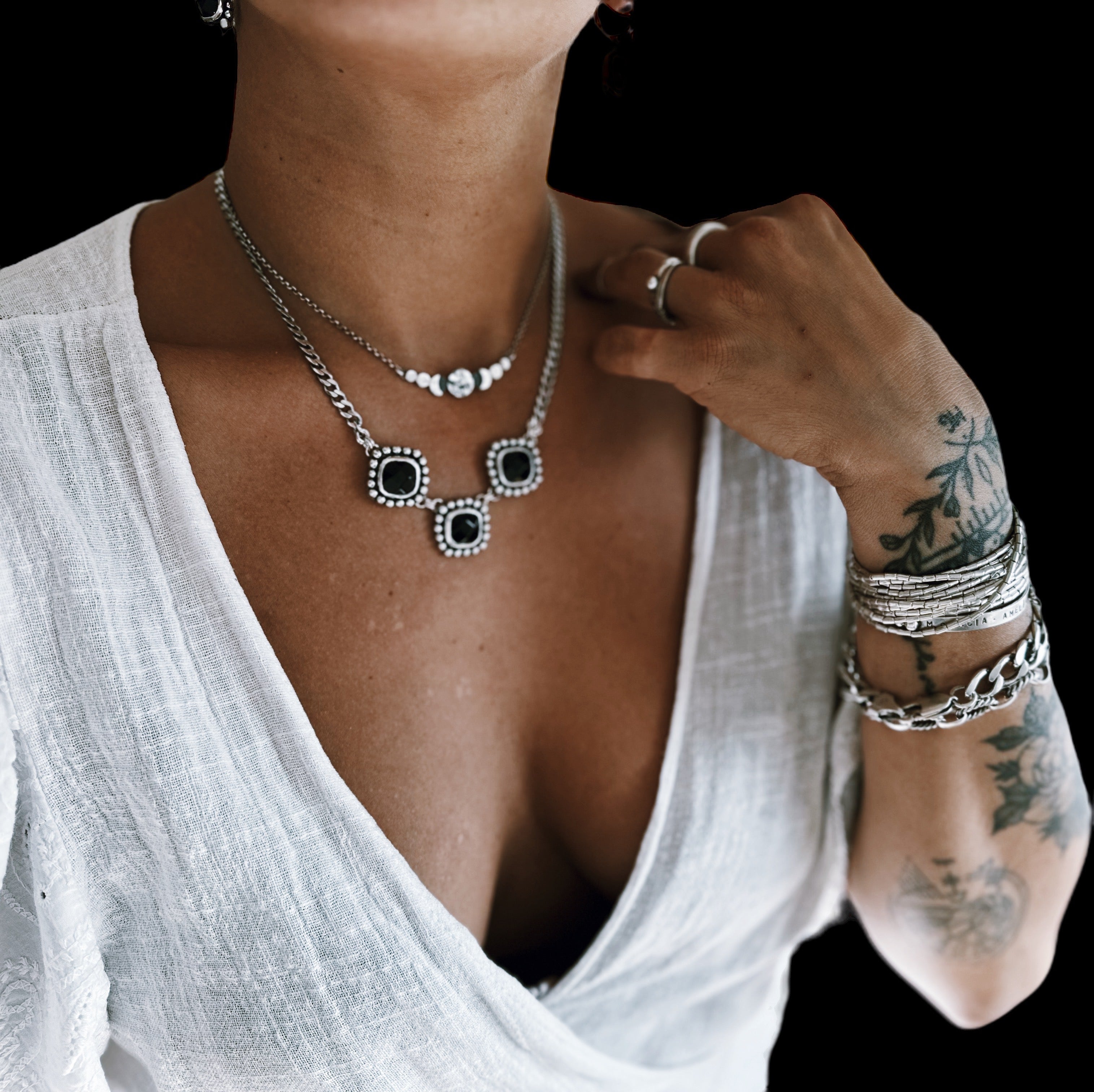Conjunto Collar y Aros RosaMari Onix - PREVENTA
