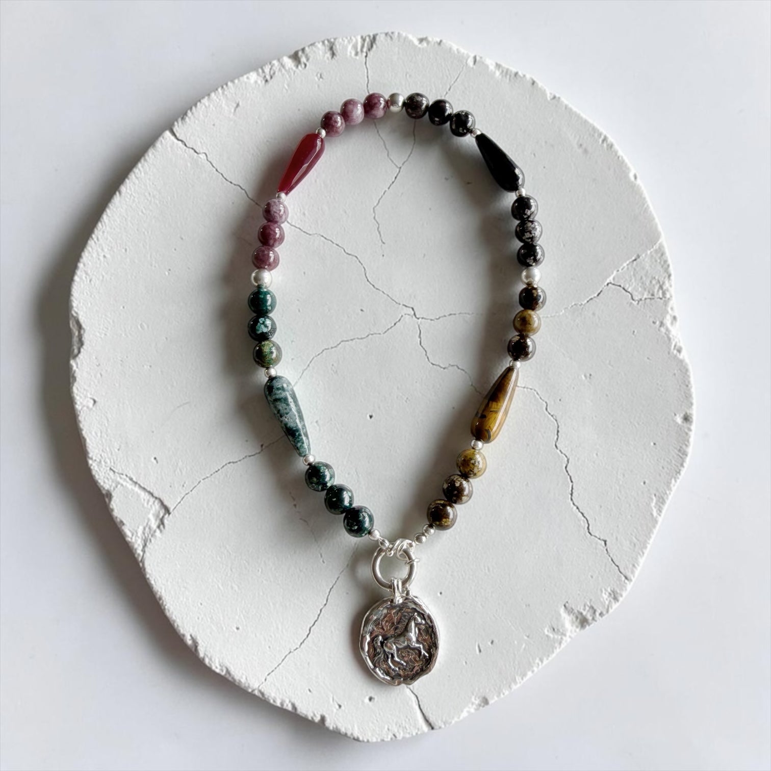 Collar Picasso