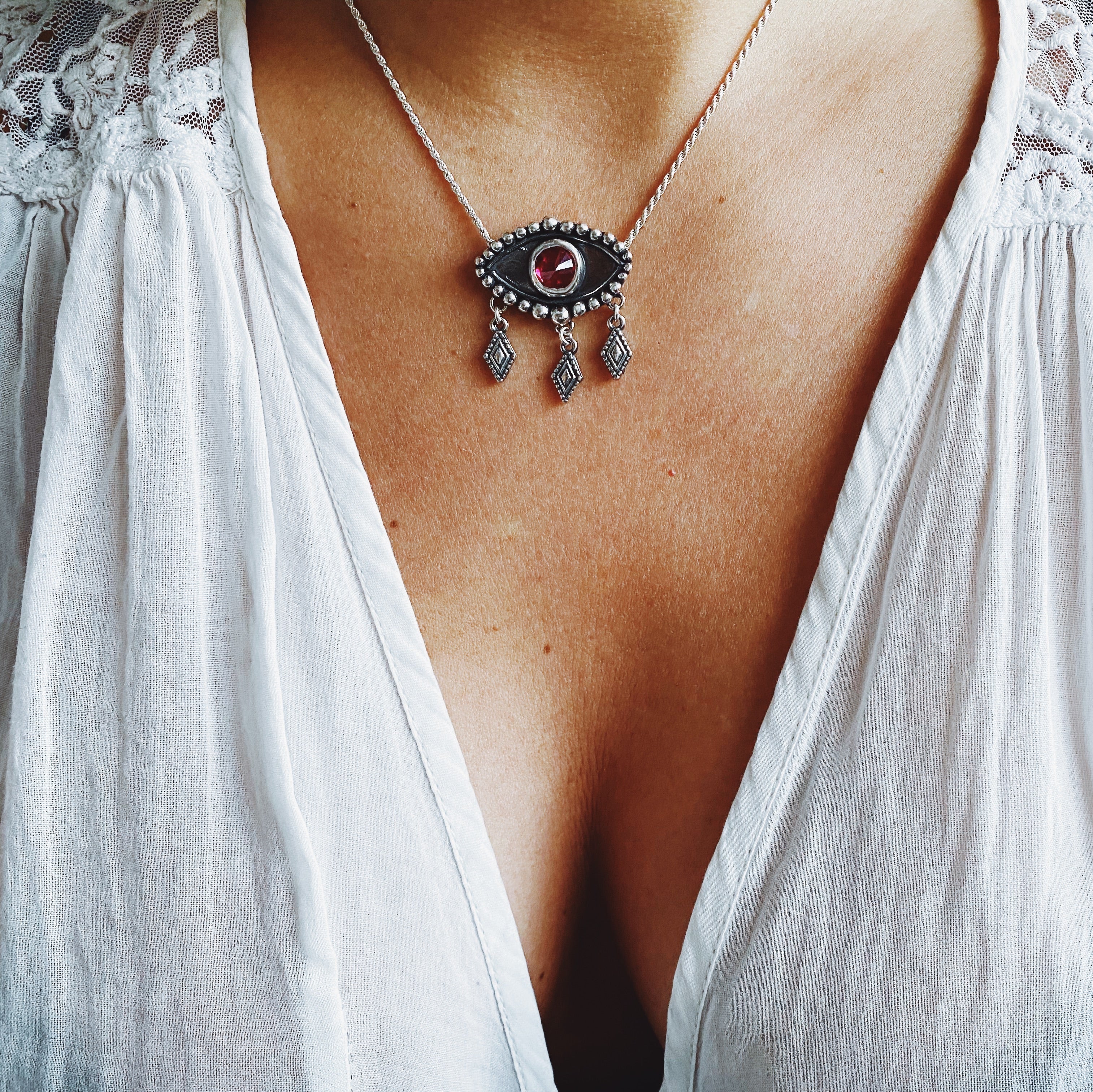 Colgante Ojo Flamenco - Varias Piedras