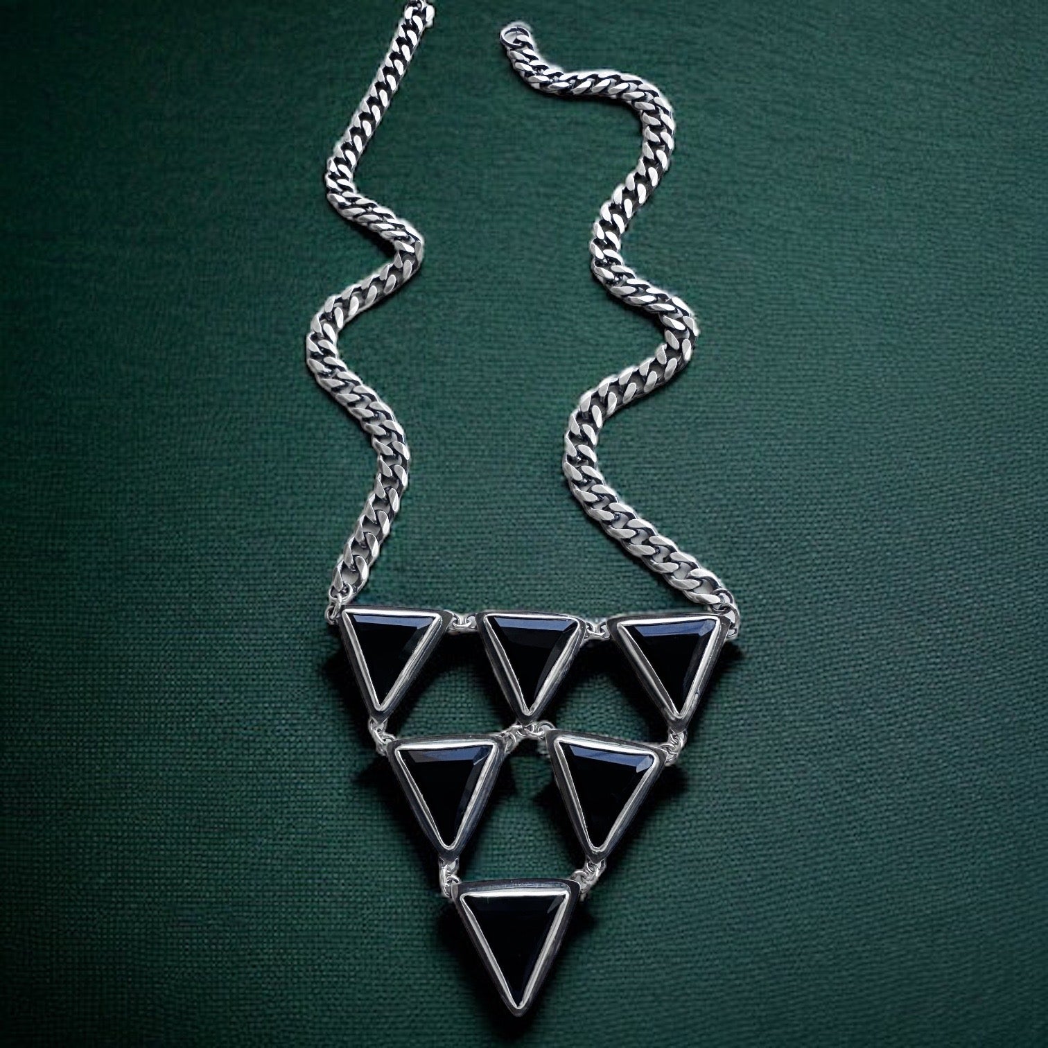 Collar Geometría Sagrada Black - PREVENTA