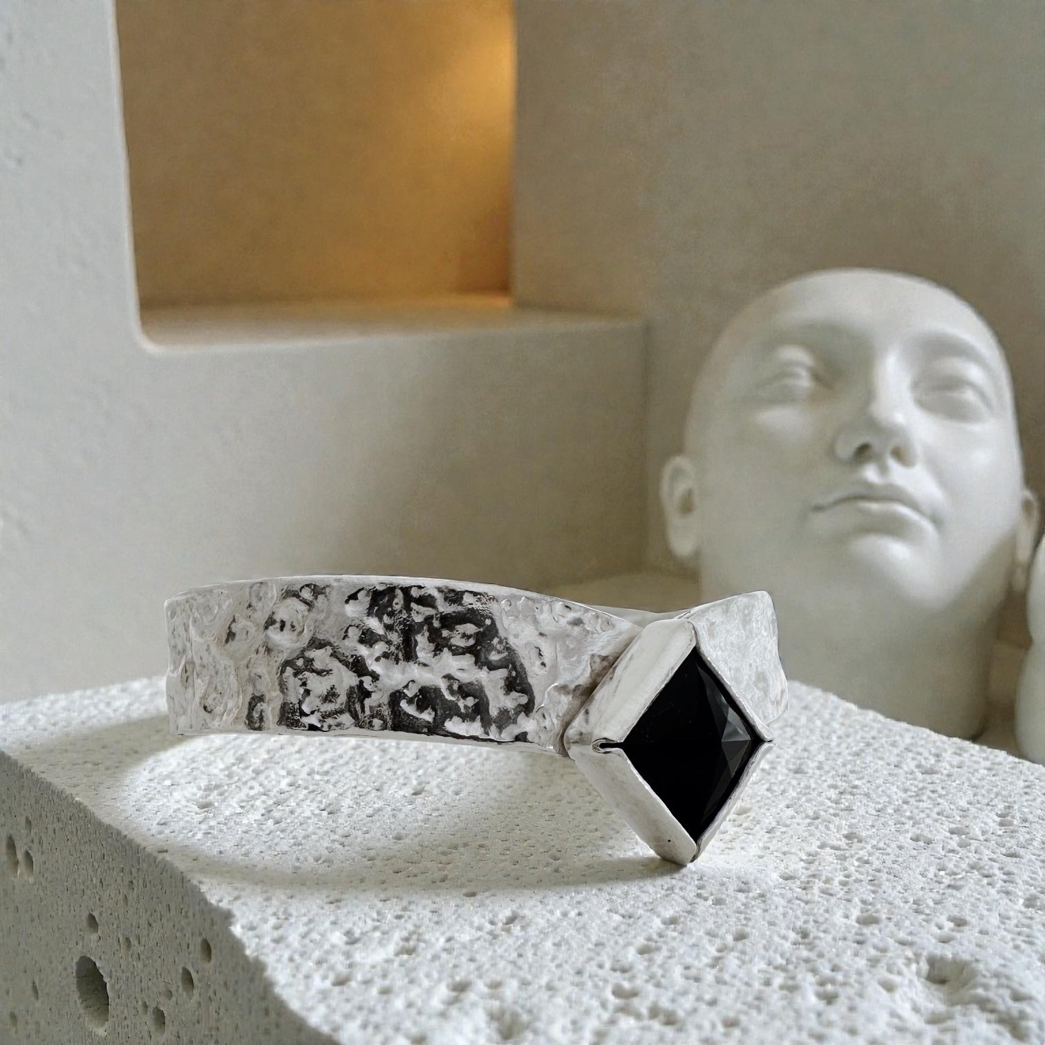 Esclava The Cleopatra Cuff