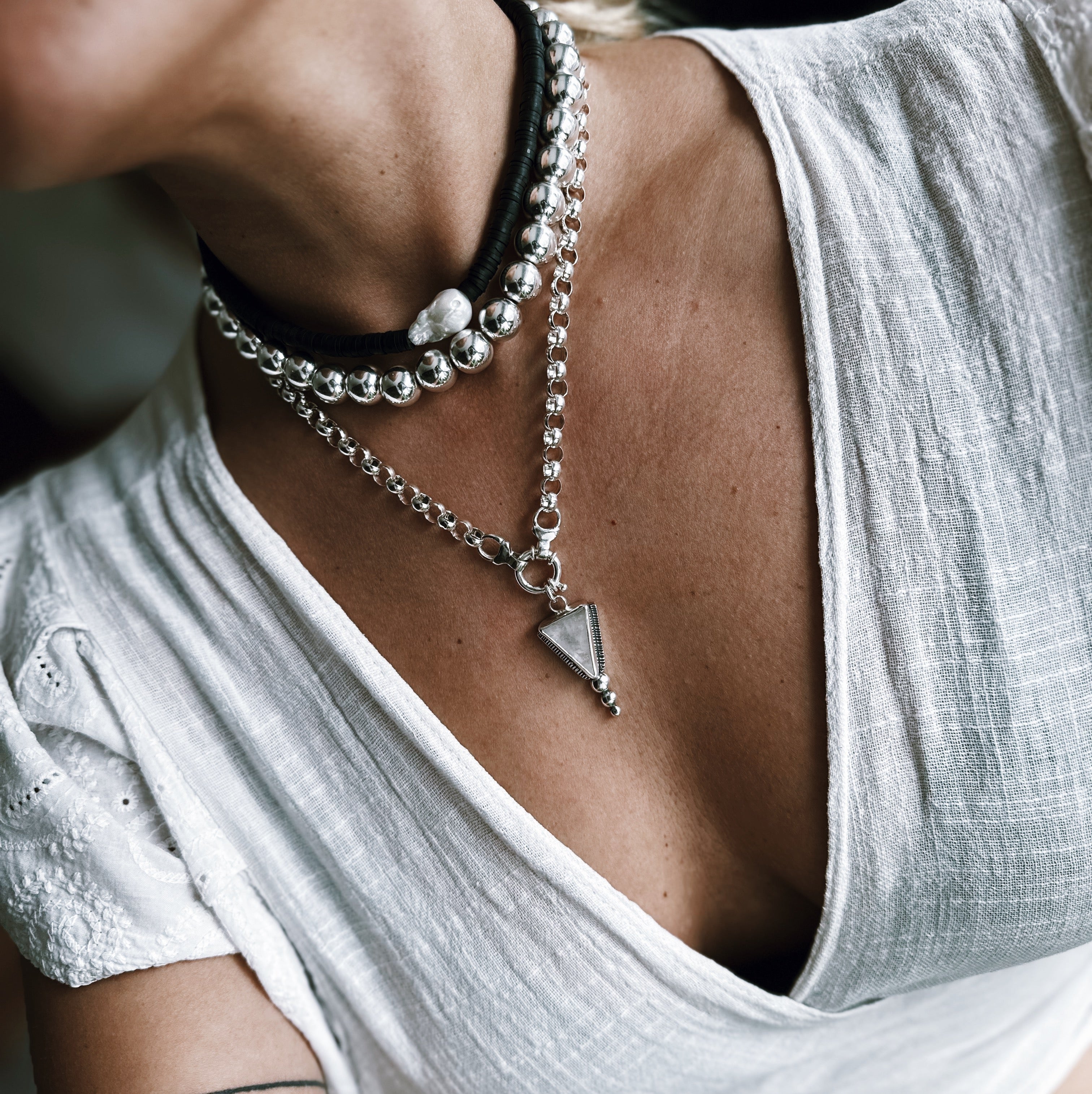 Collar Rocking Balls “ Hematita”