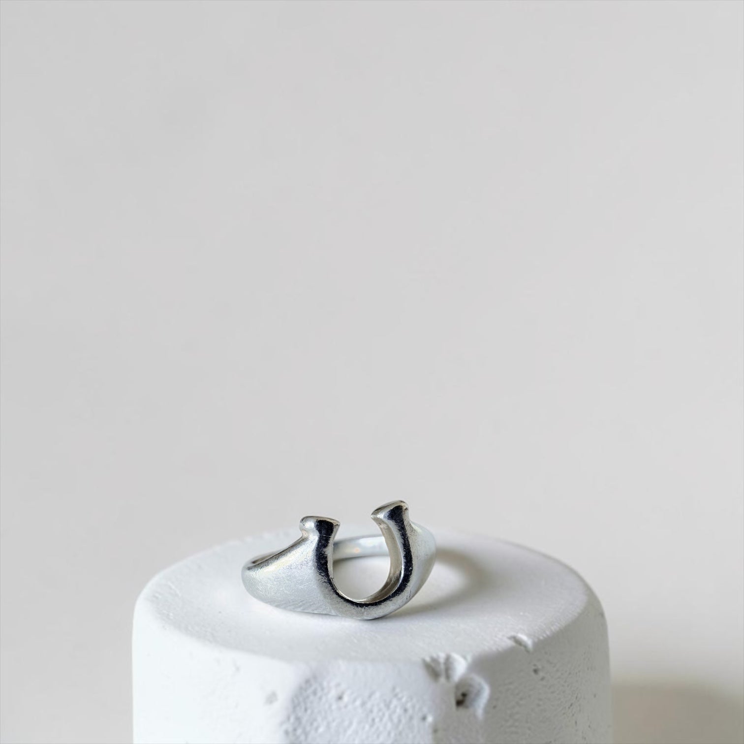 Anillo Herradura