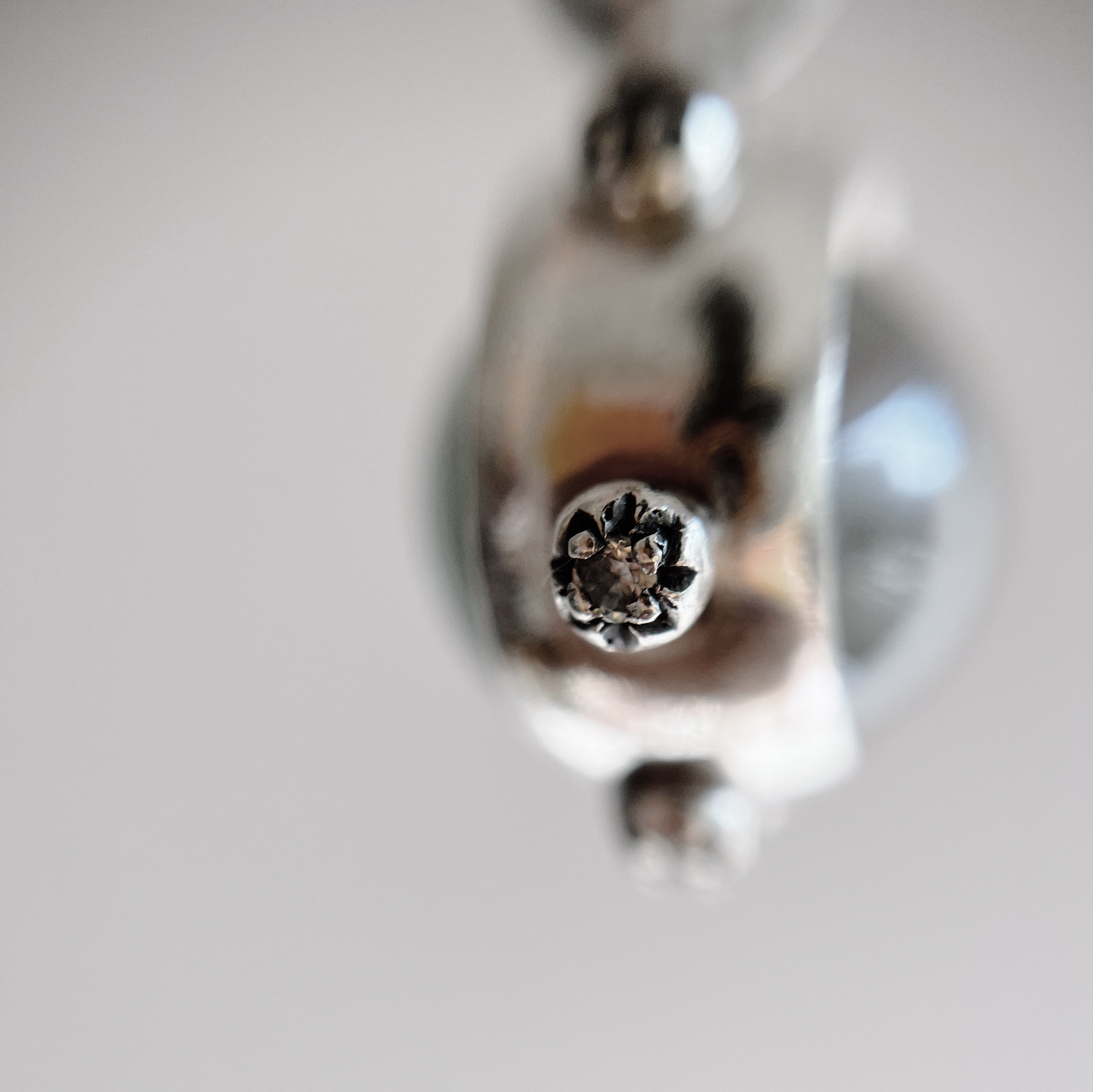 Colgante Halo Malabarista - PREVENTA