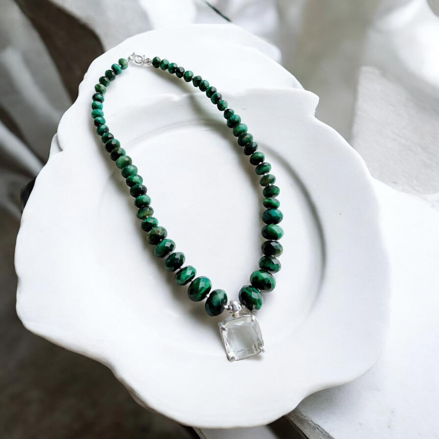 Collar Green Light