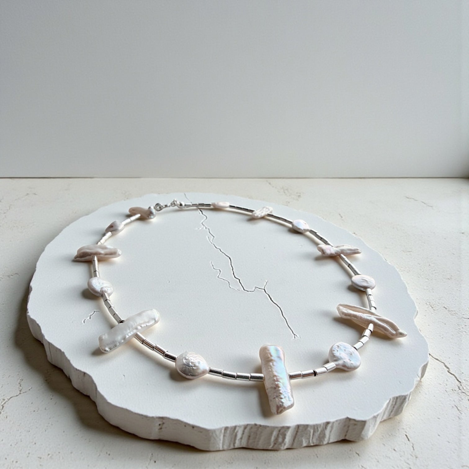Collar Choker North