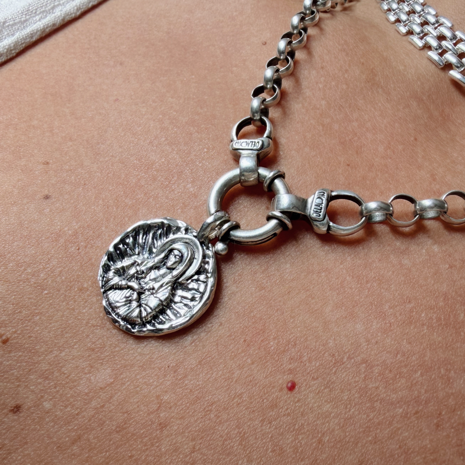 Colgante Medalla María Milagrosa - Redonda Plata