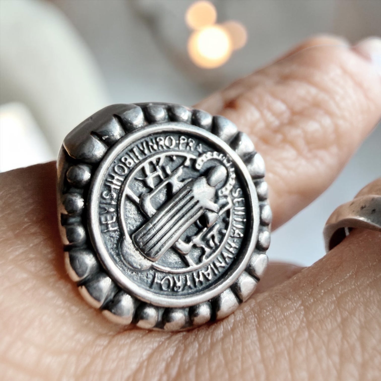 Anillo Sello San Benito