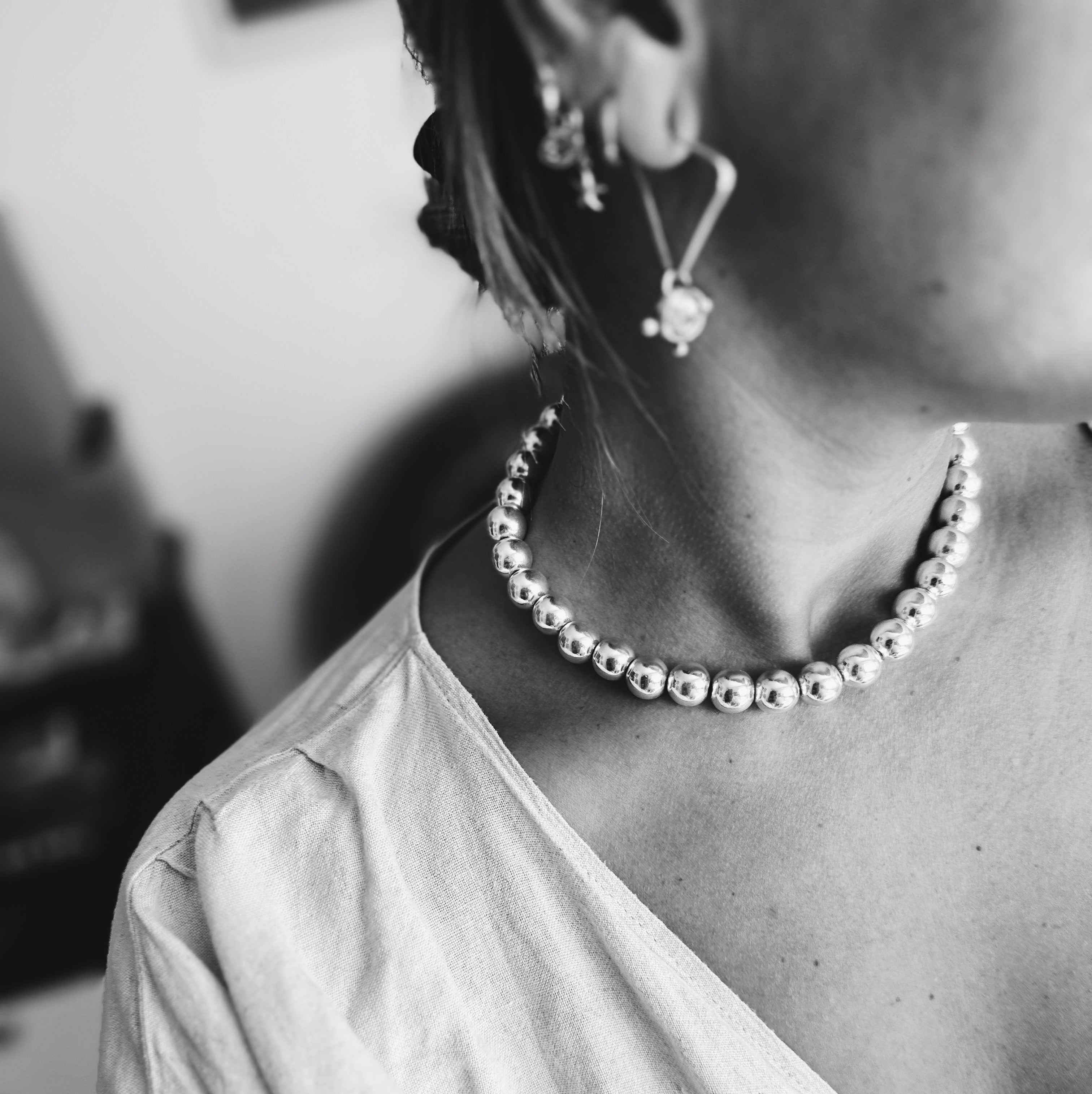 Collar Rocking Balls “ Hematita”