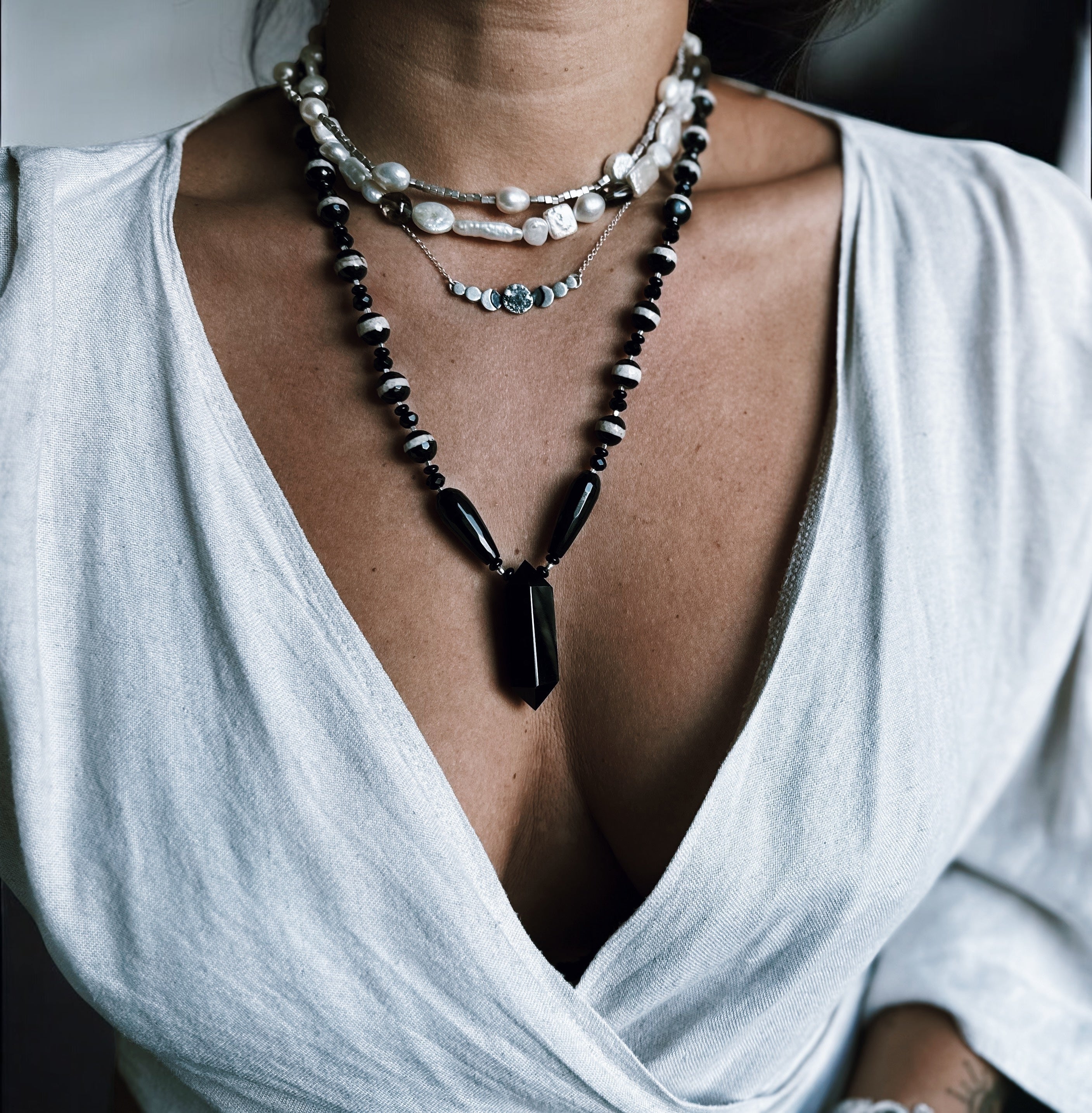 Collar Tibetano - Cisne Negro