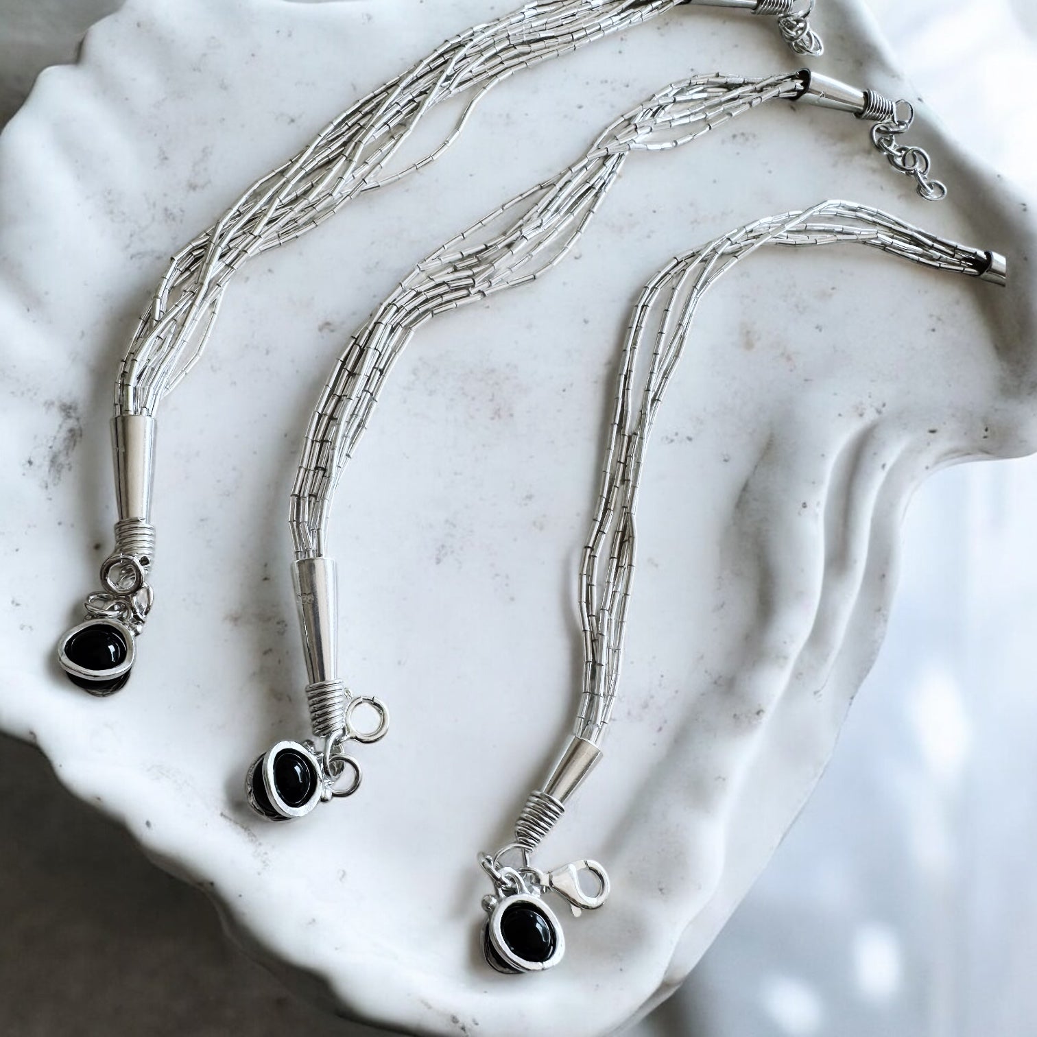 Pulsera Mostacillas Hilos de Plata