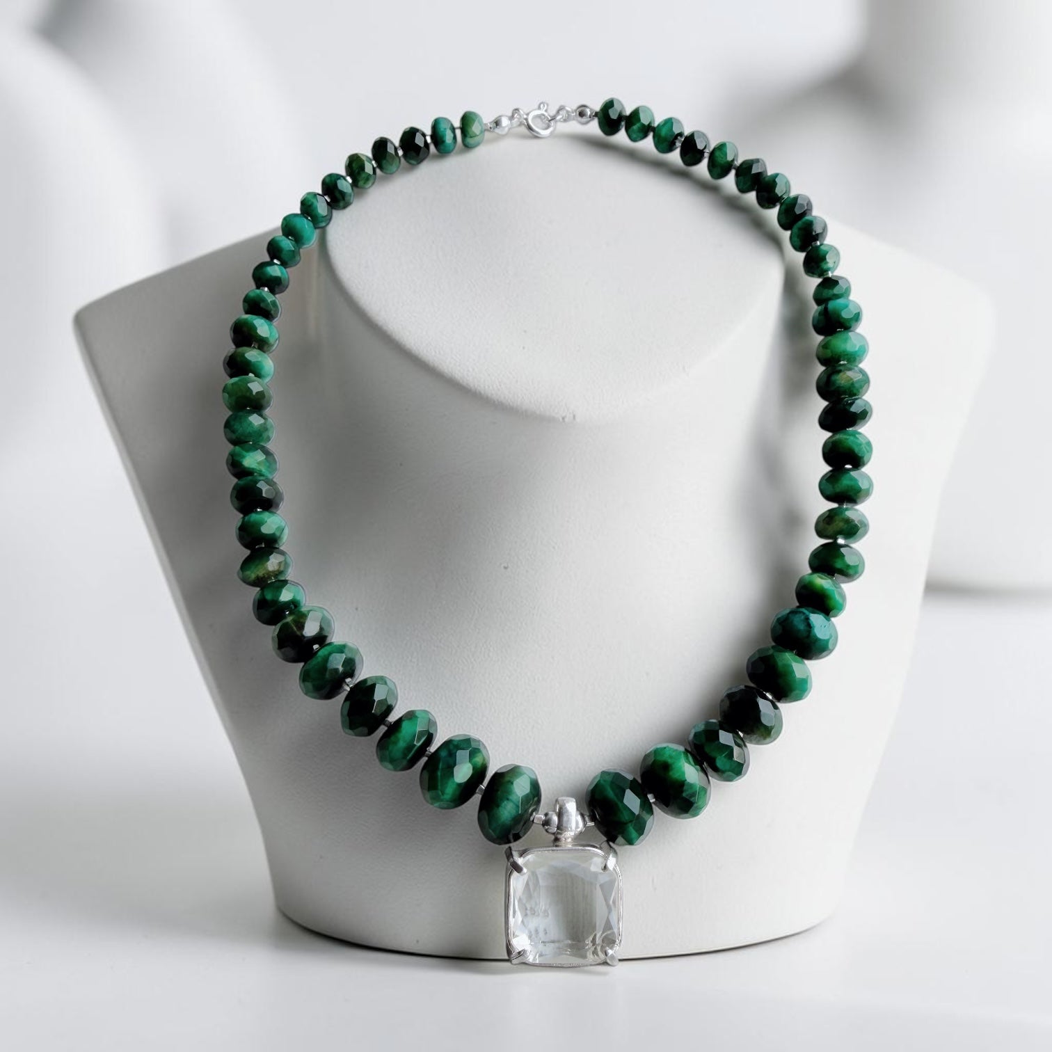 Collar Green Light