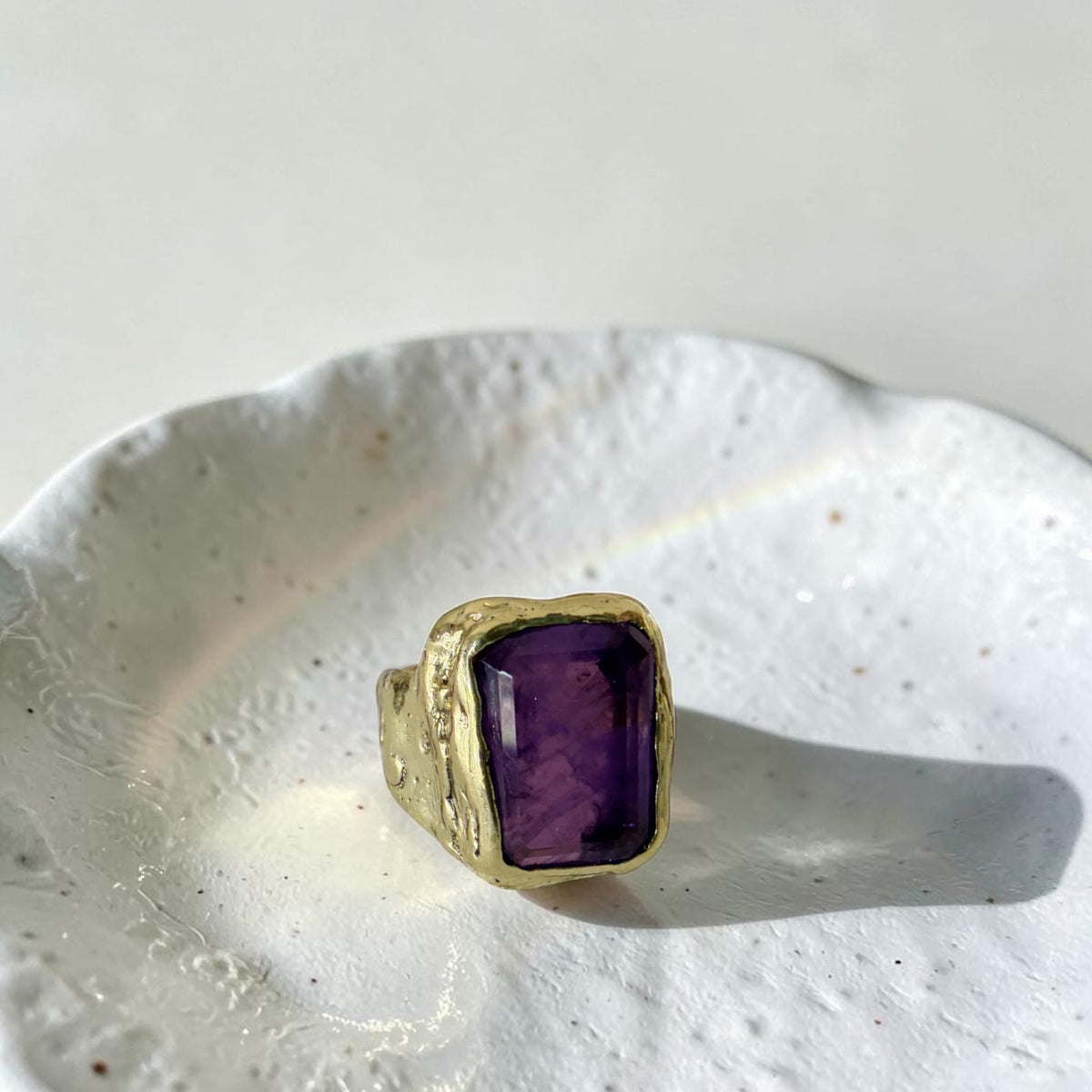 Anillo El Monarca Bronce - Amatista