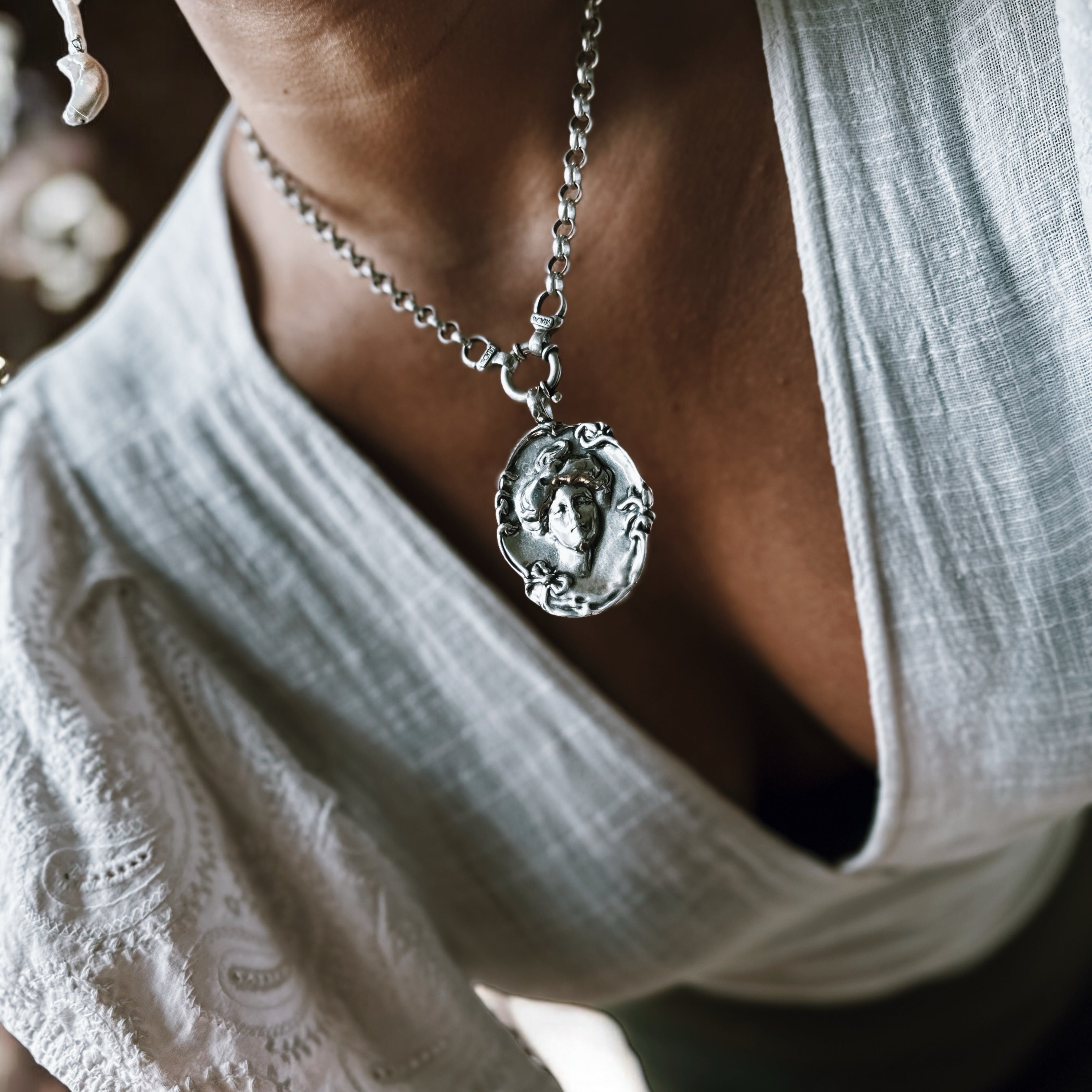 Colgante Camafeo de la Musa