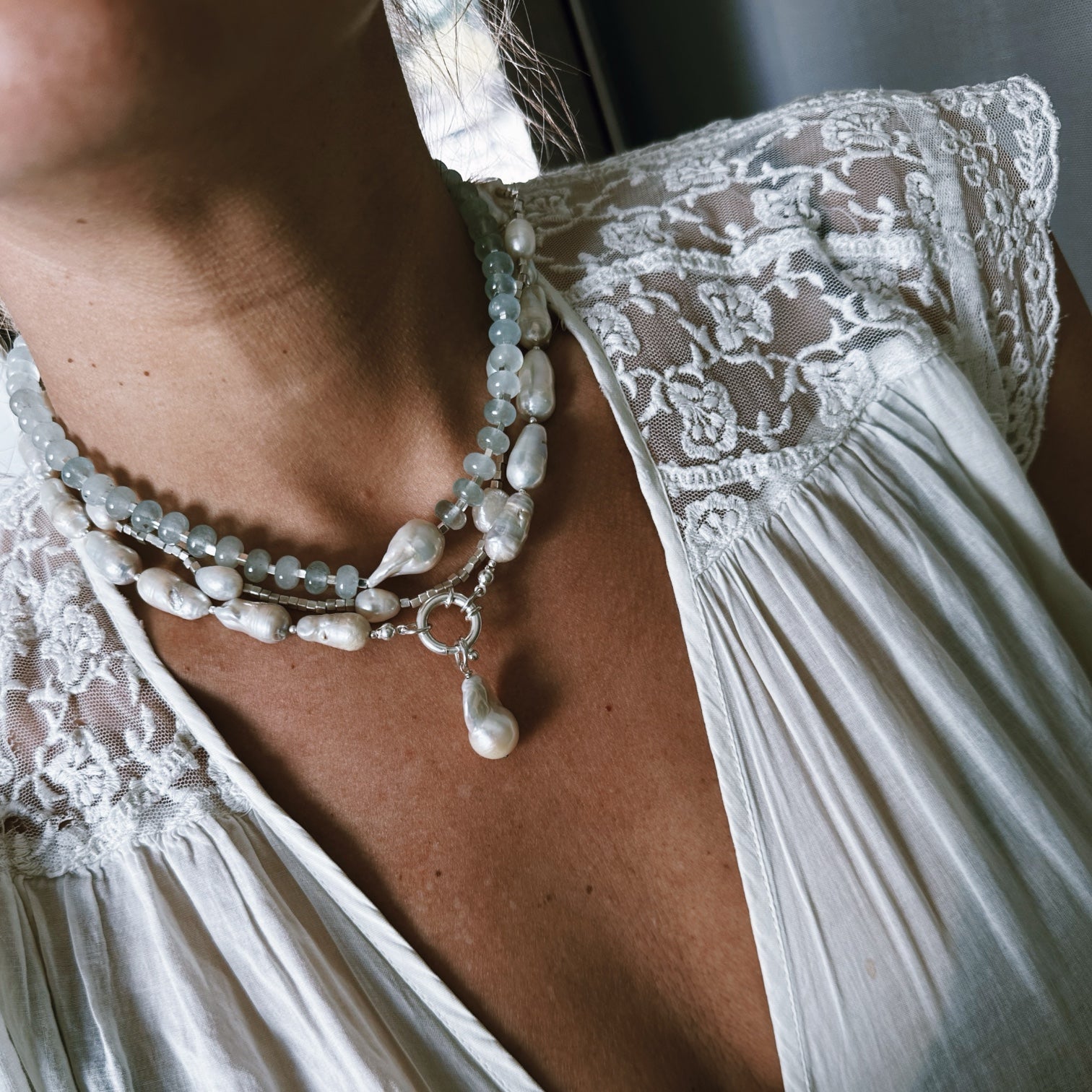 Collar Barroca Brutalista