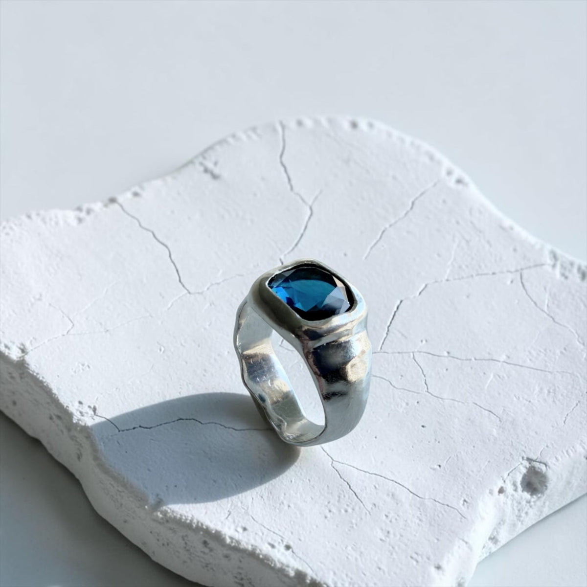 Anillo Ondina - London