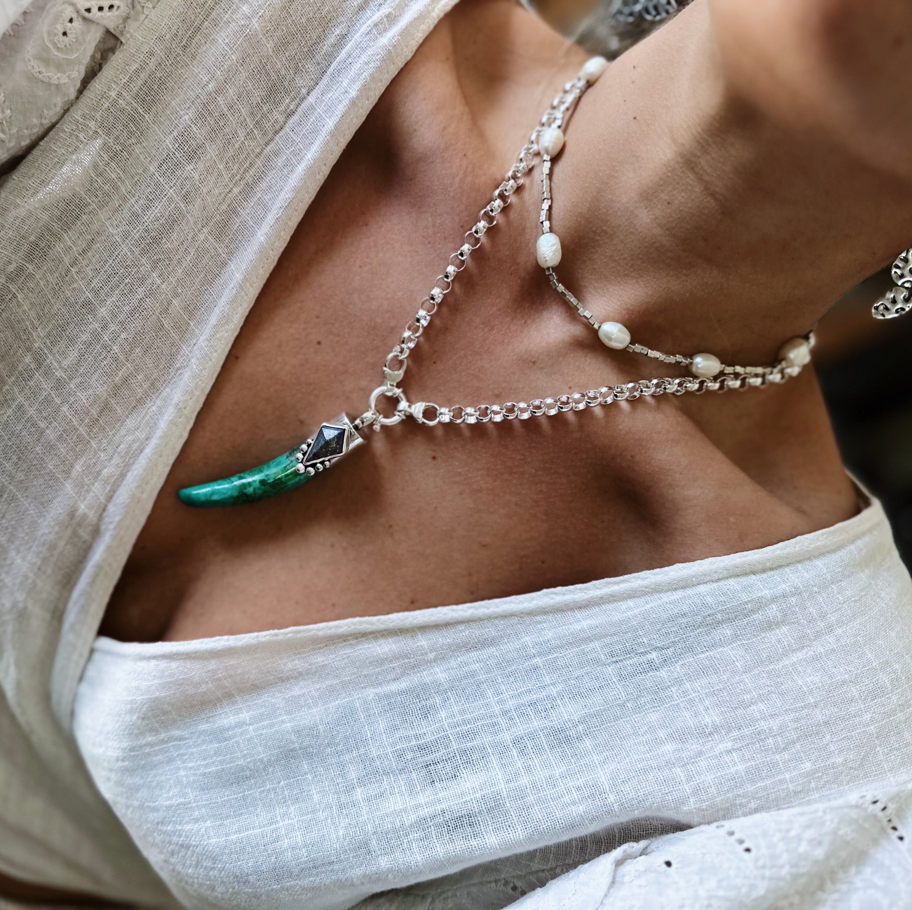 Colgante cuerno Crisocola