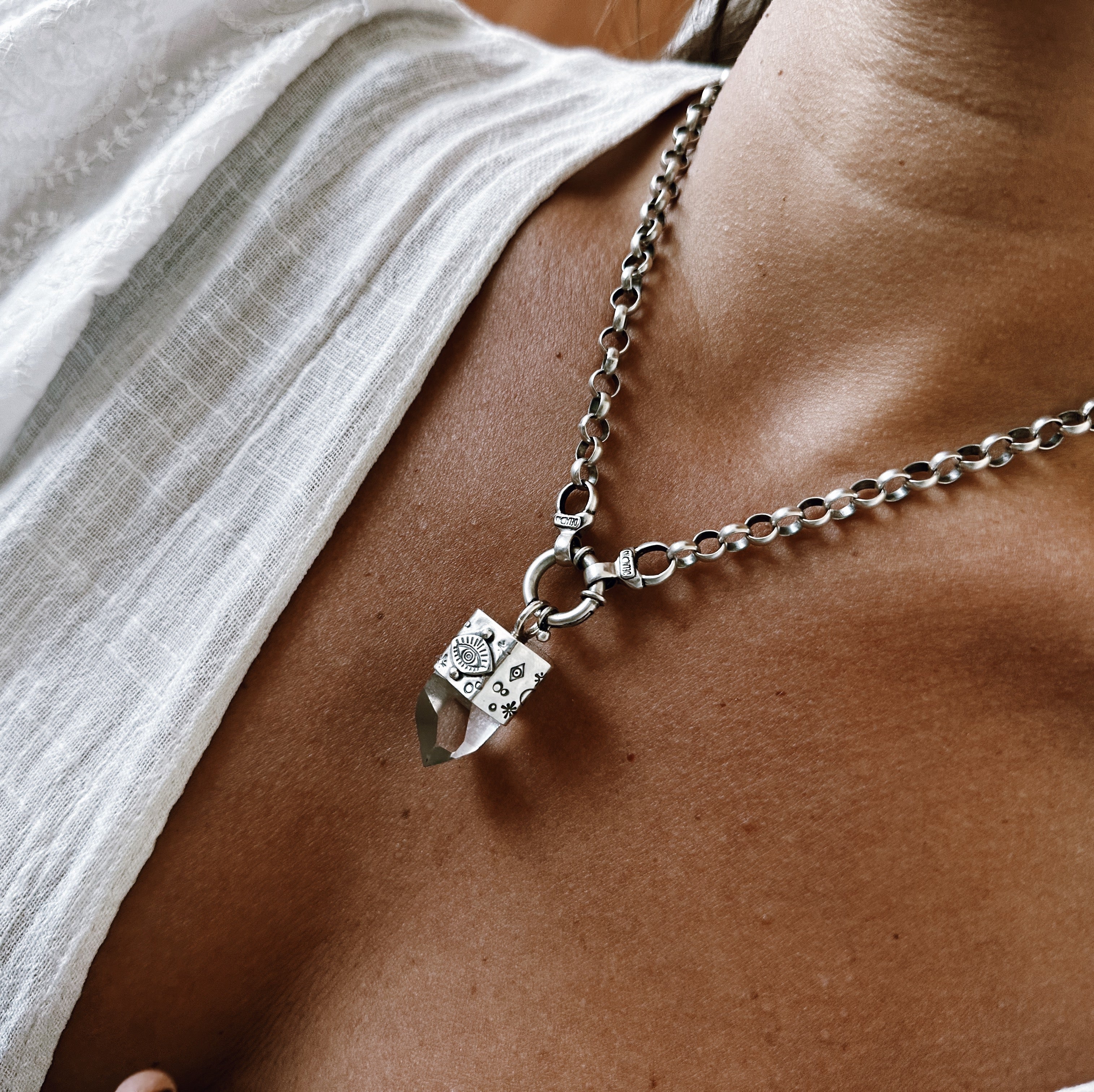 Colgante Puntas Misticas ~ Cuarzo “L”