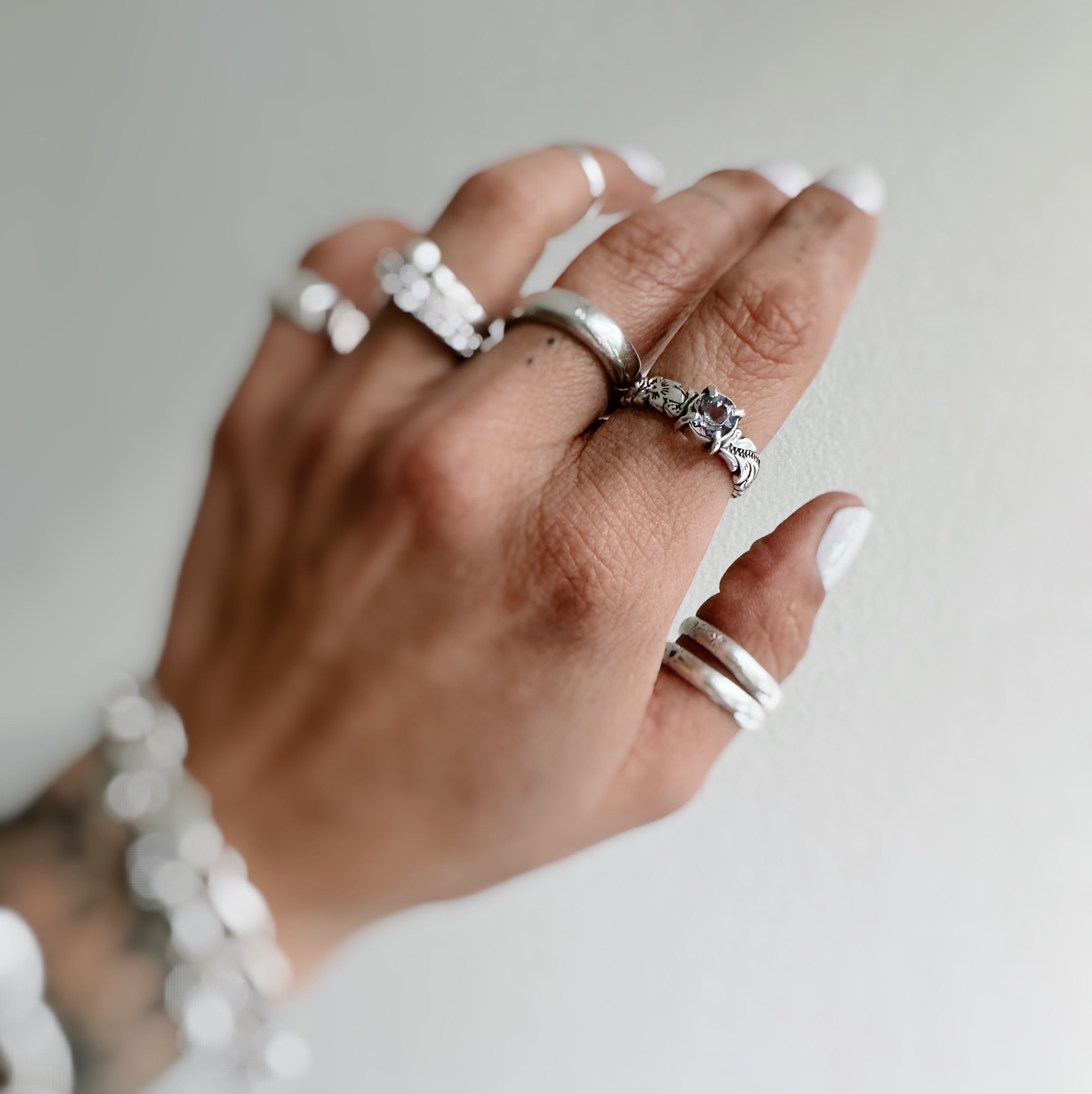 Anillo mini Magnolia Grifas - PREVENTA