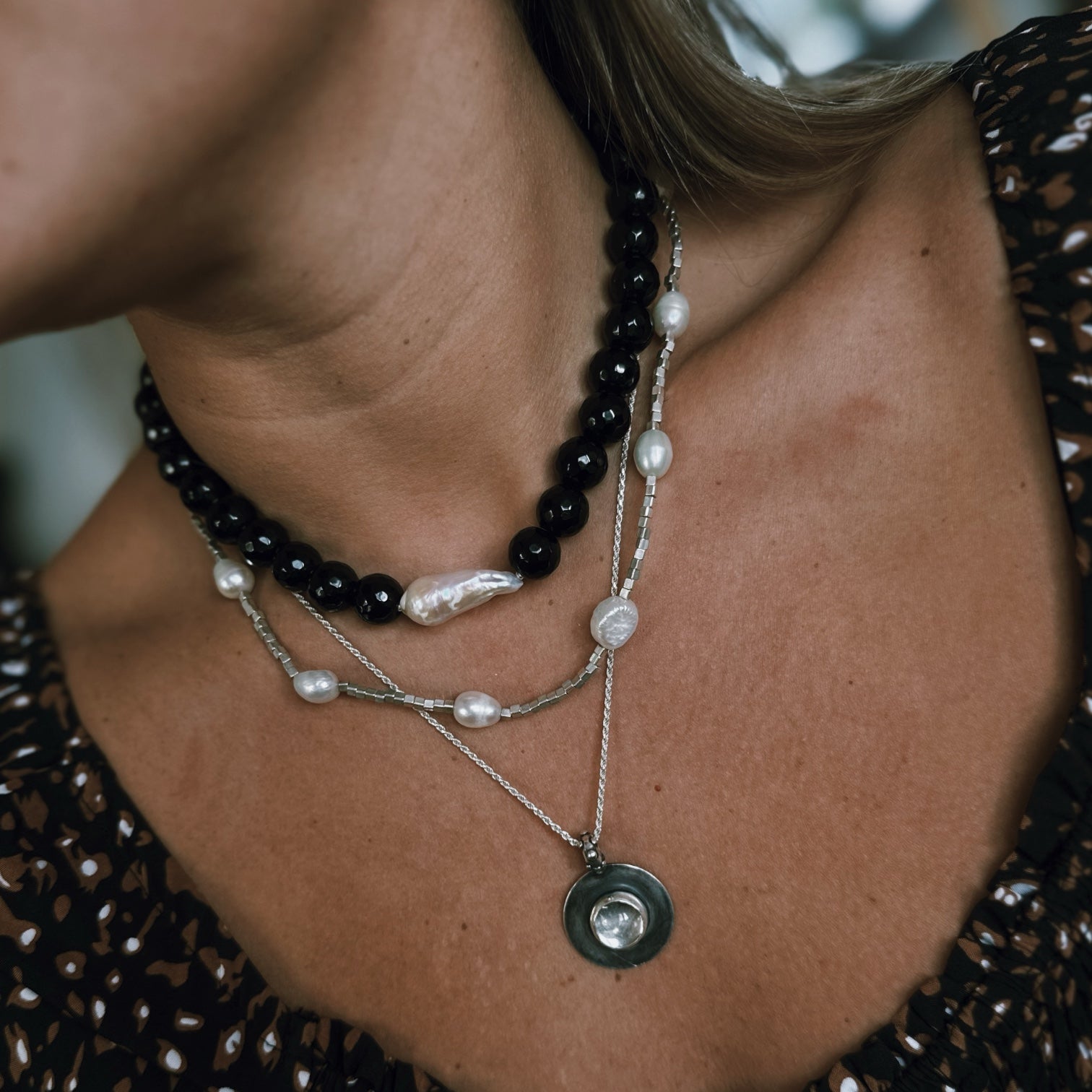 Collar Rocking Balls “Midnight Queen”