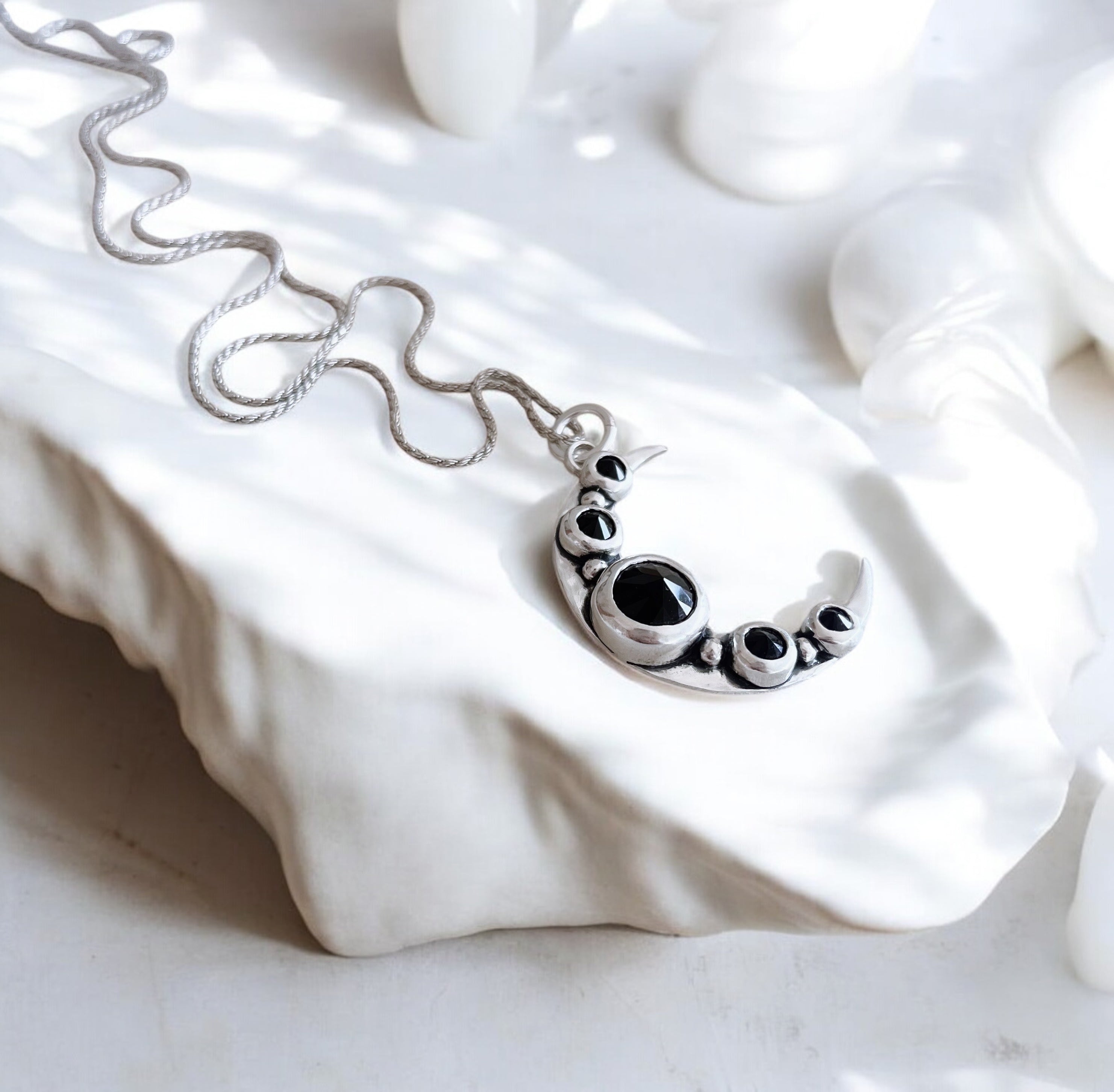 Colgante Super Luna Midnight + Onix