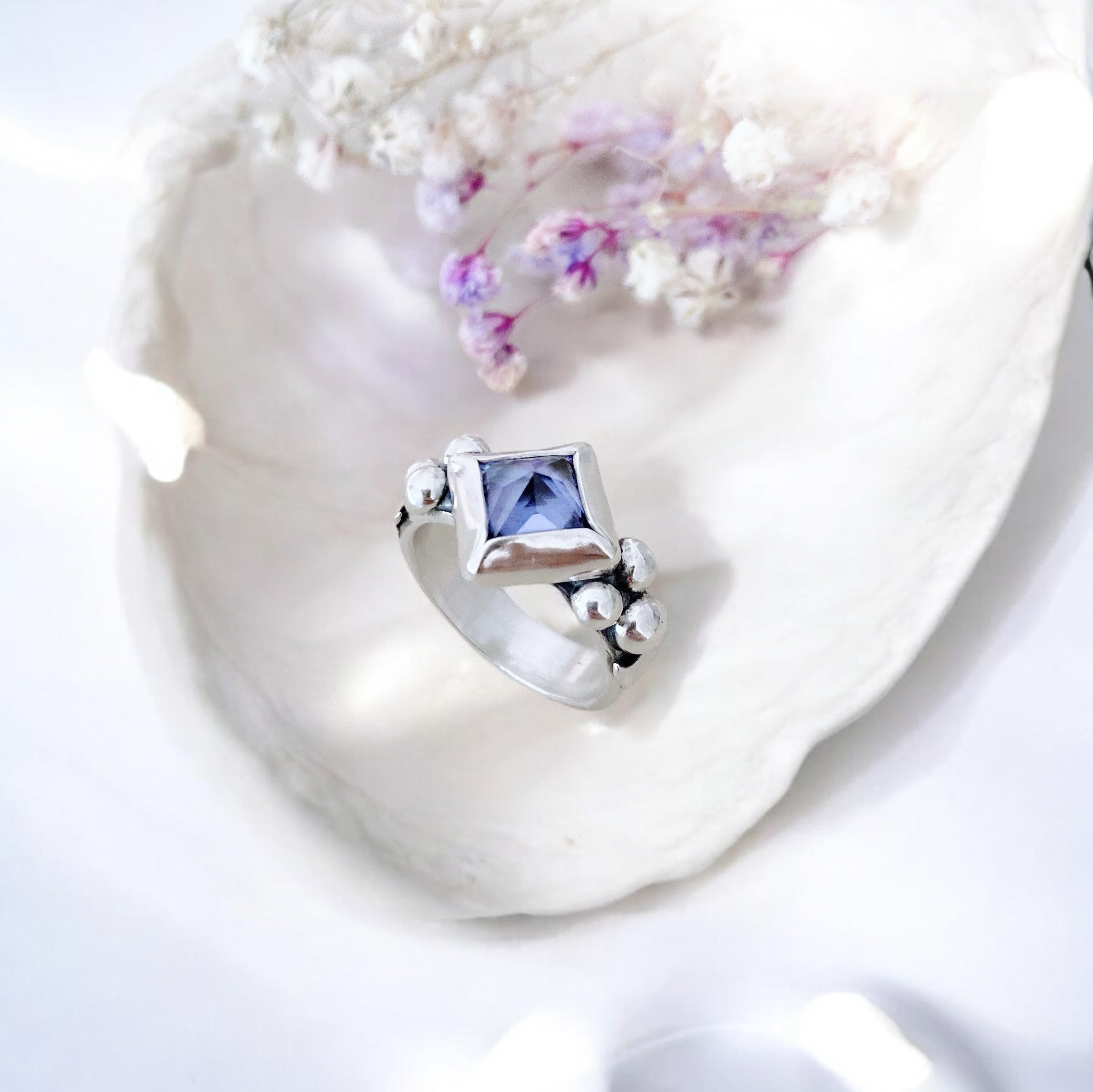 Anillo Elisa Lunar Rombo 8 mm + piedra a elección