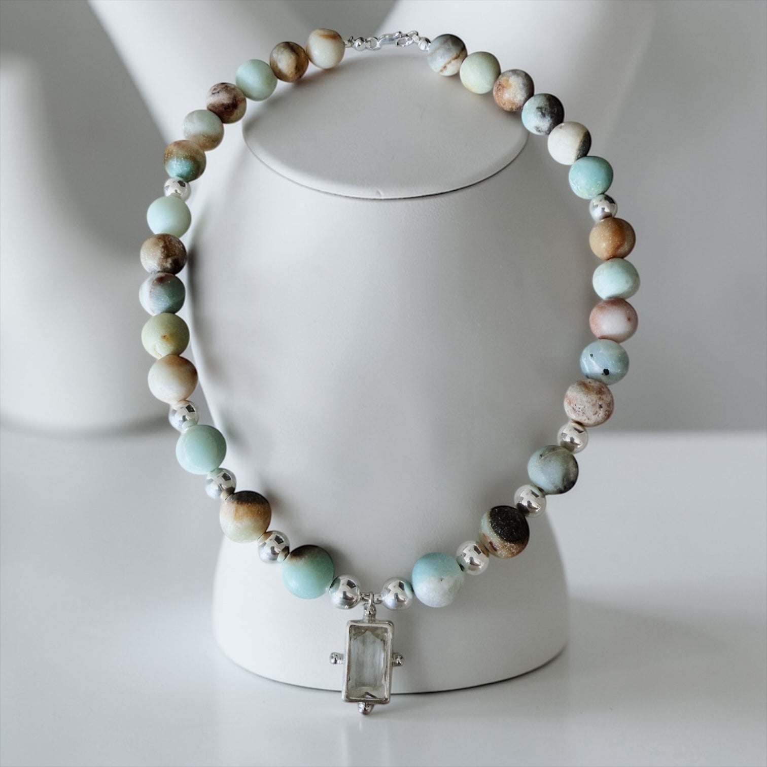 Collar Amazonita del Bosque