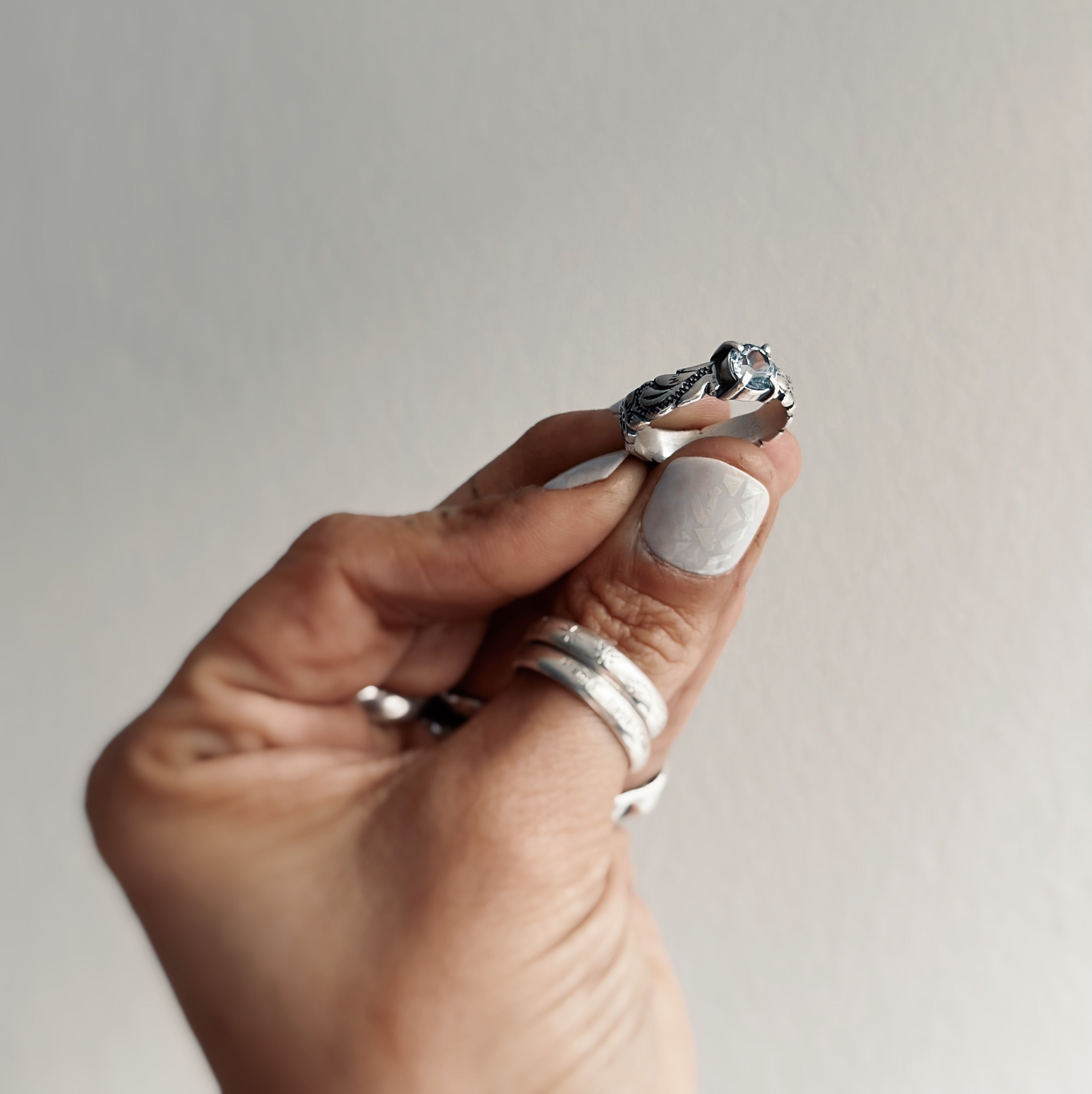 Anillo mini Magnolia Grifas - PREVENTA