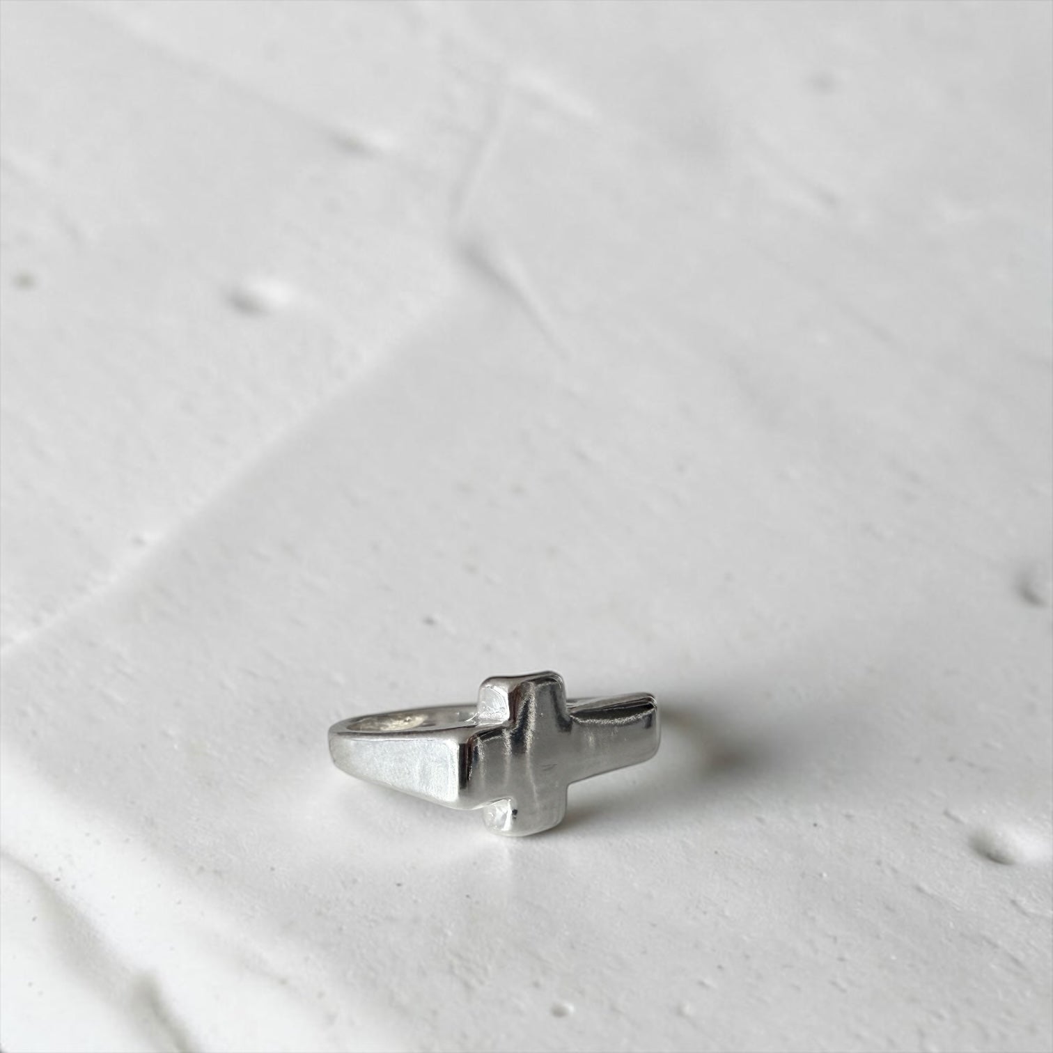 Anillo Crucis