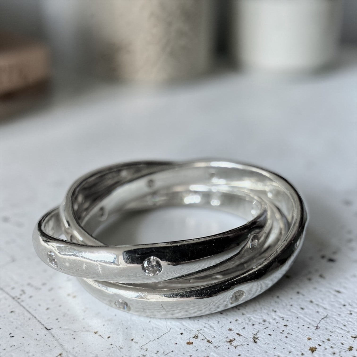Anillo Cartier & Brillitos
