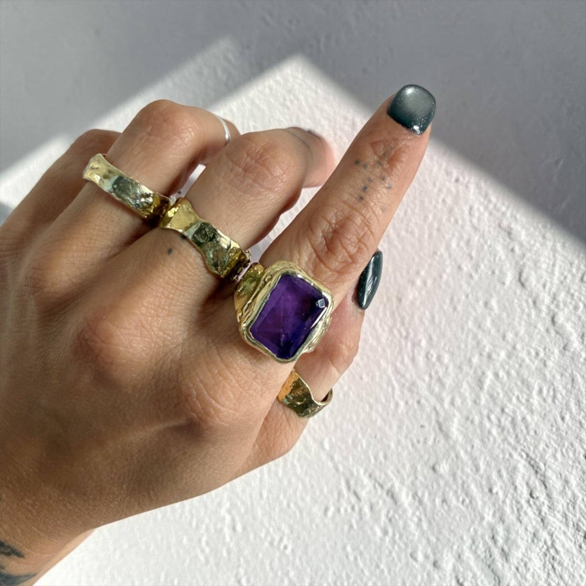 Anillo El Monarca Bronce - Amatista