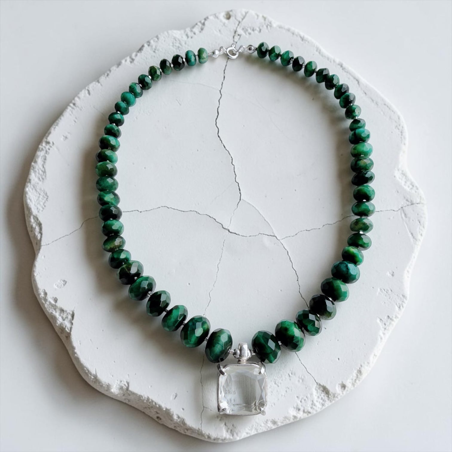 Collar Green Light