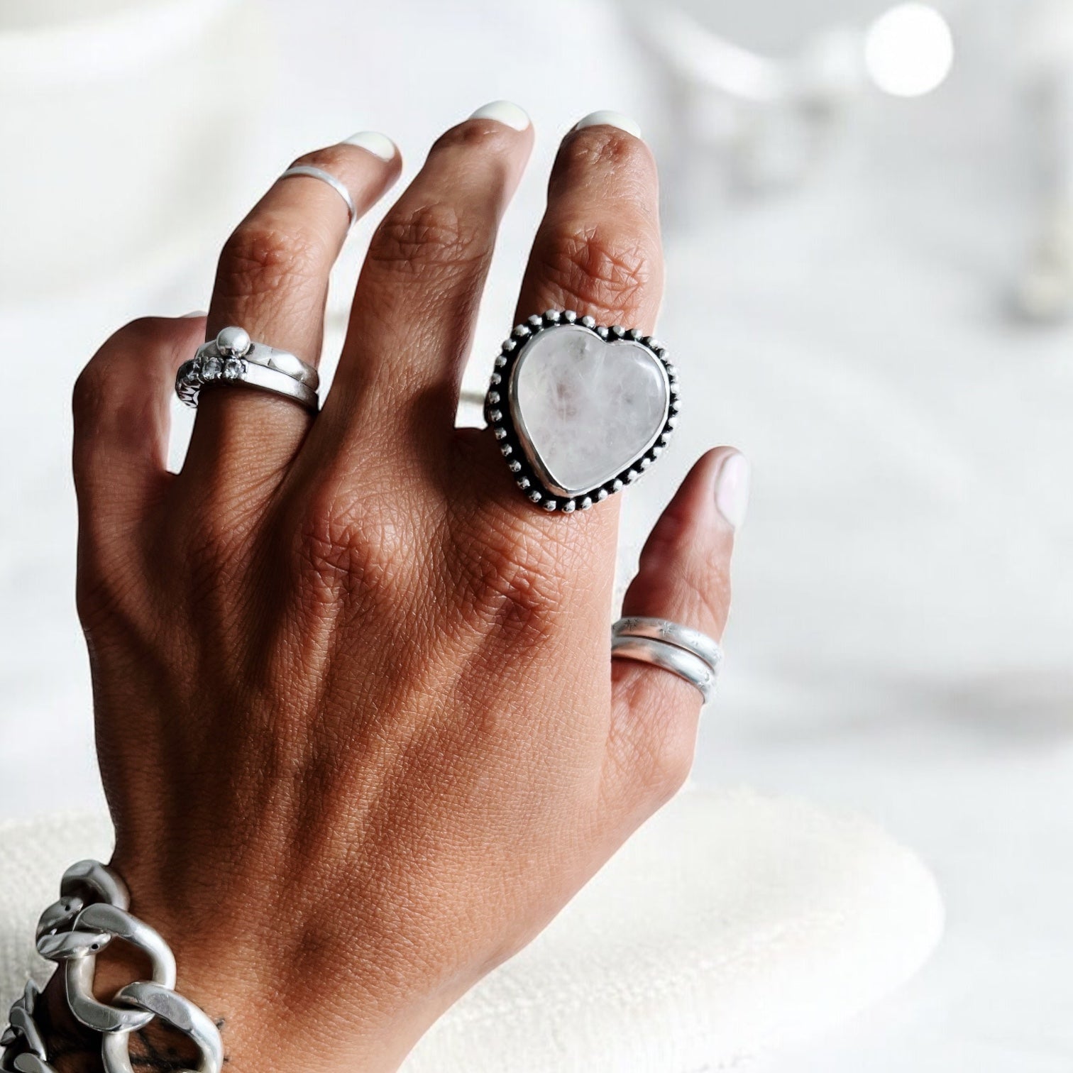 Anillo Gran Corazón Flamenco Cuarzo