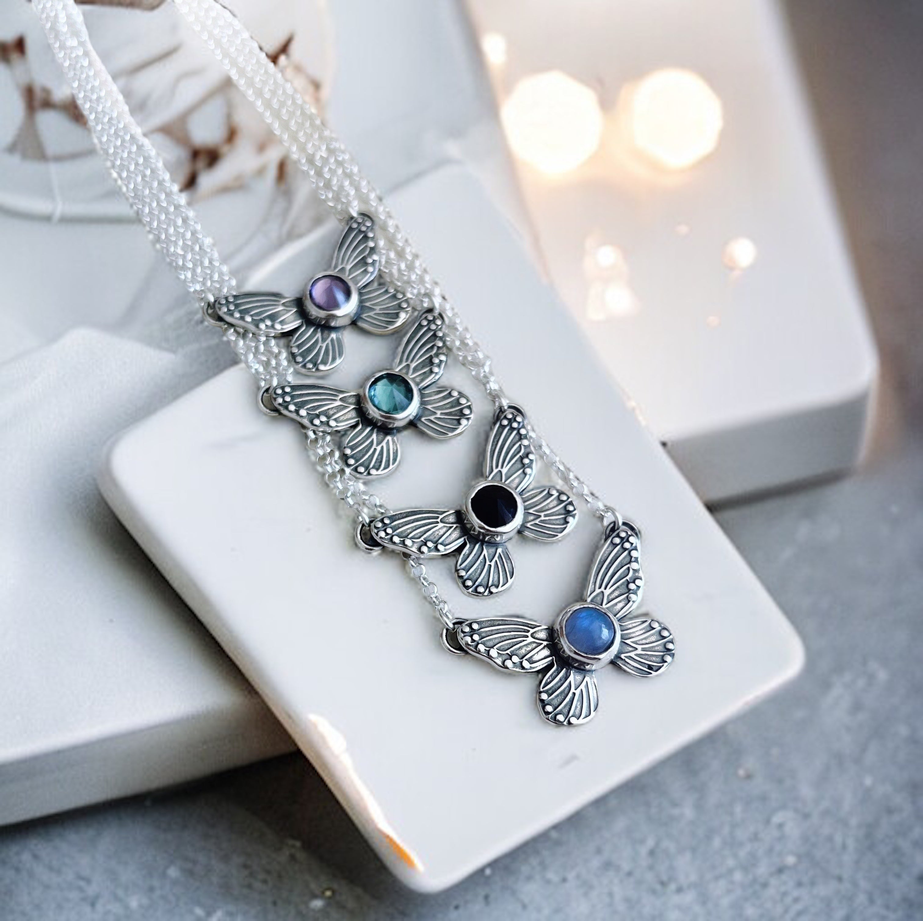 Collar Mariposita