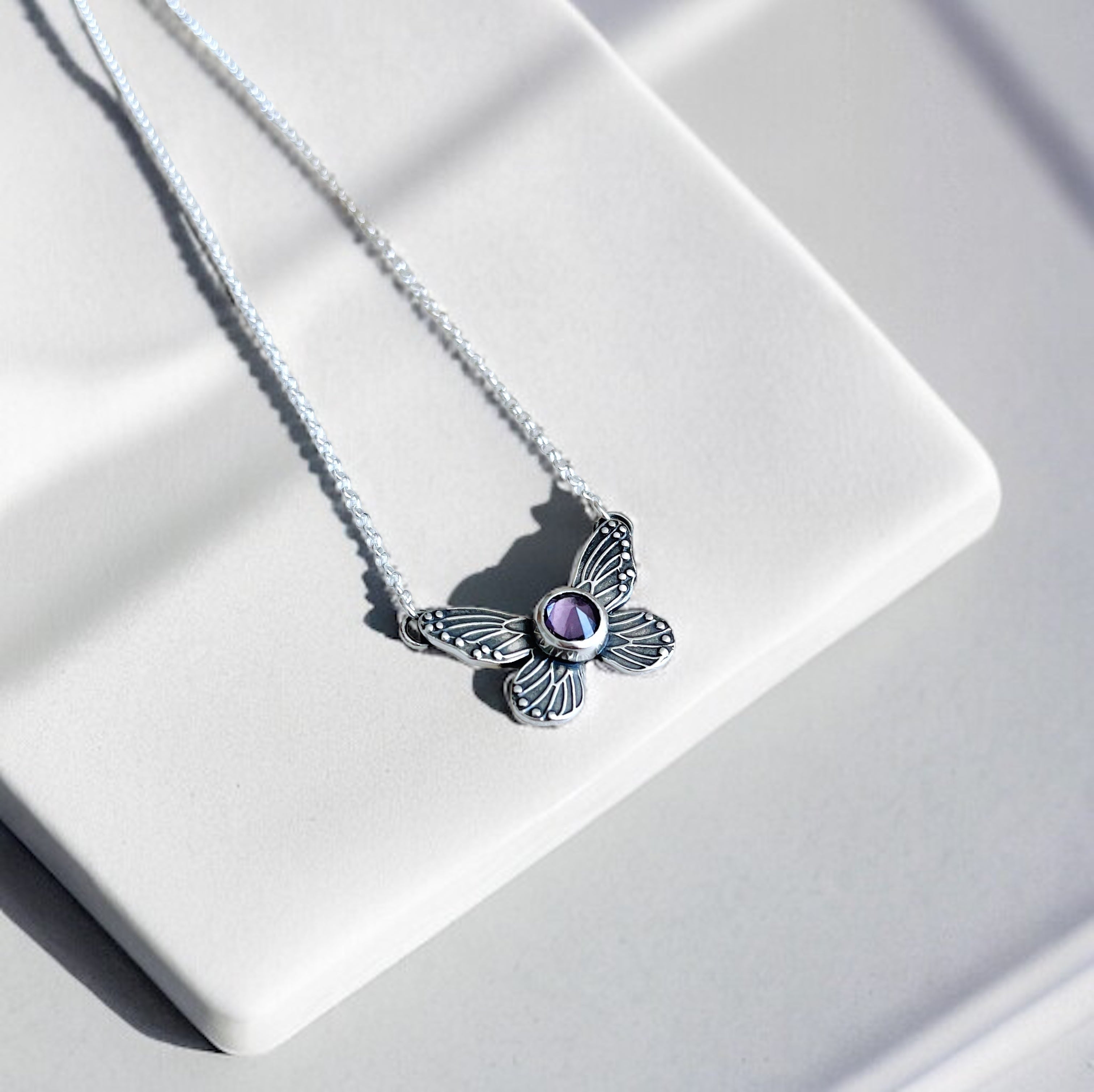 Collar Mariposita