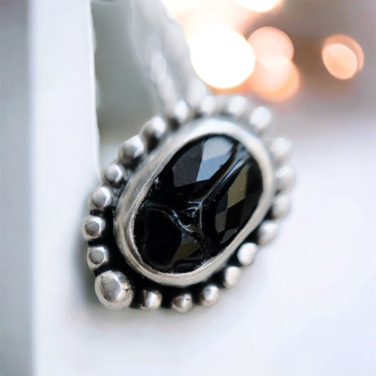 Colgante Escarabajo Cristal Negro swarovski