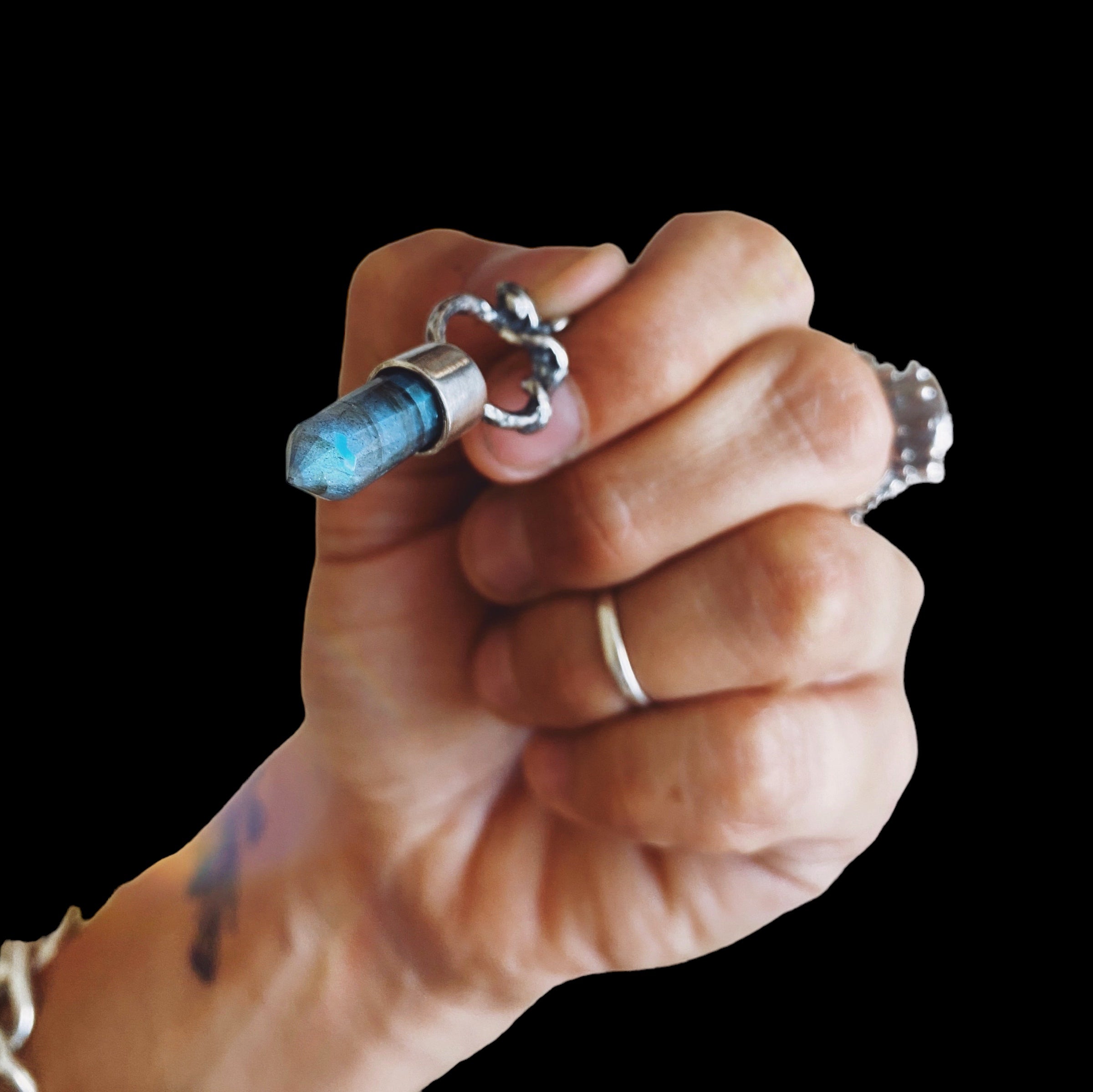 Colgante Punta Serpiente Génesis Labradorita