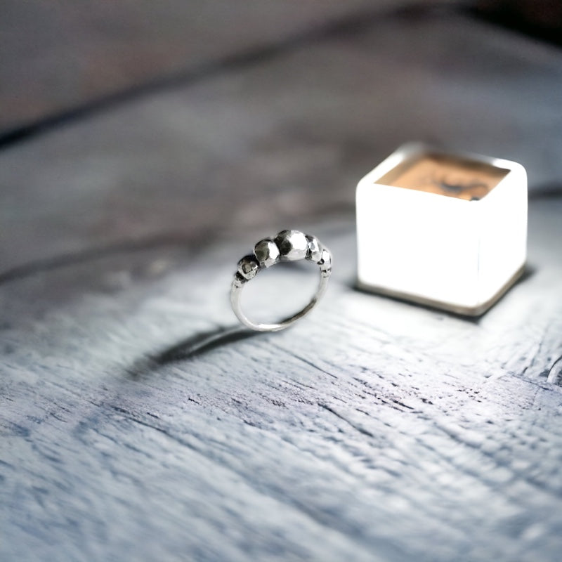 Anillo Raw Rocks - PREVENTA