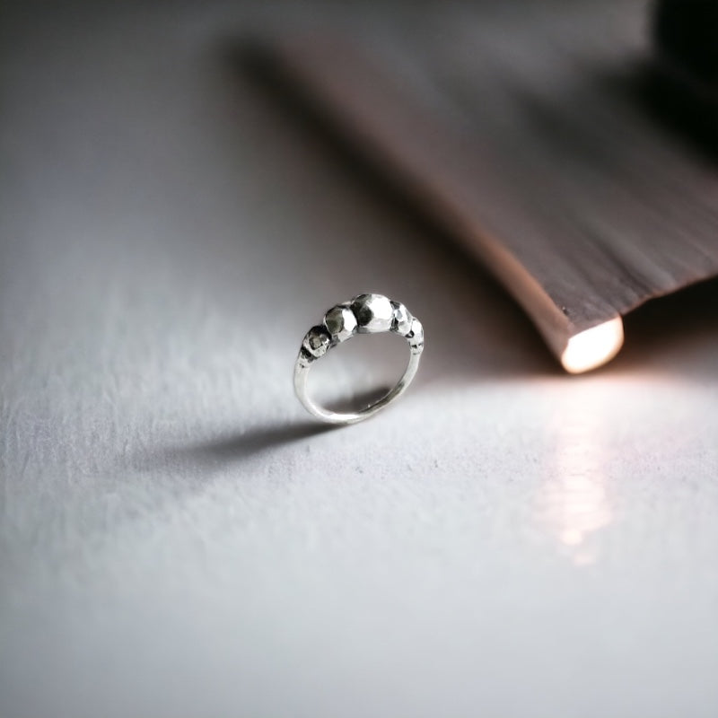 Anillo Raw Rocks - PREVENTA