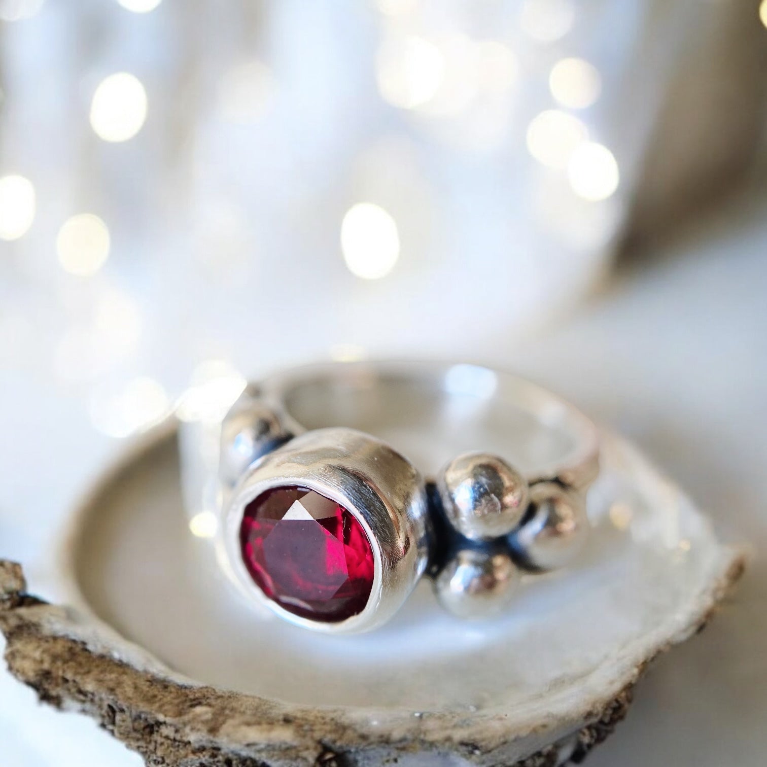 Anillo Elisa Lunar Rubi