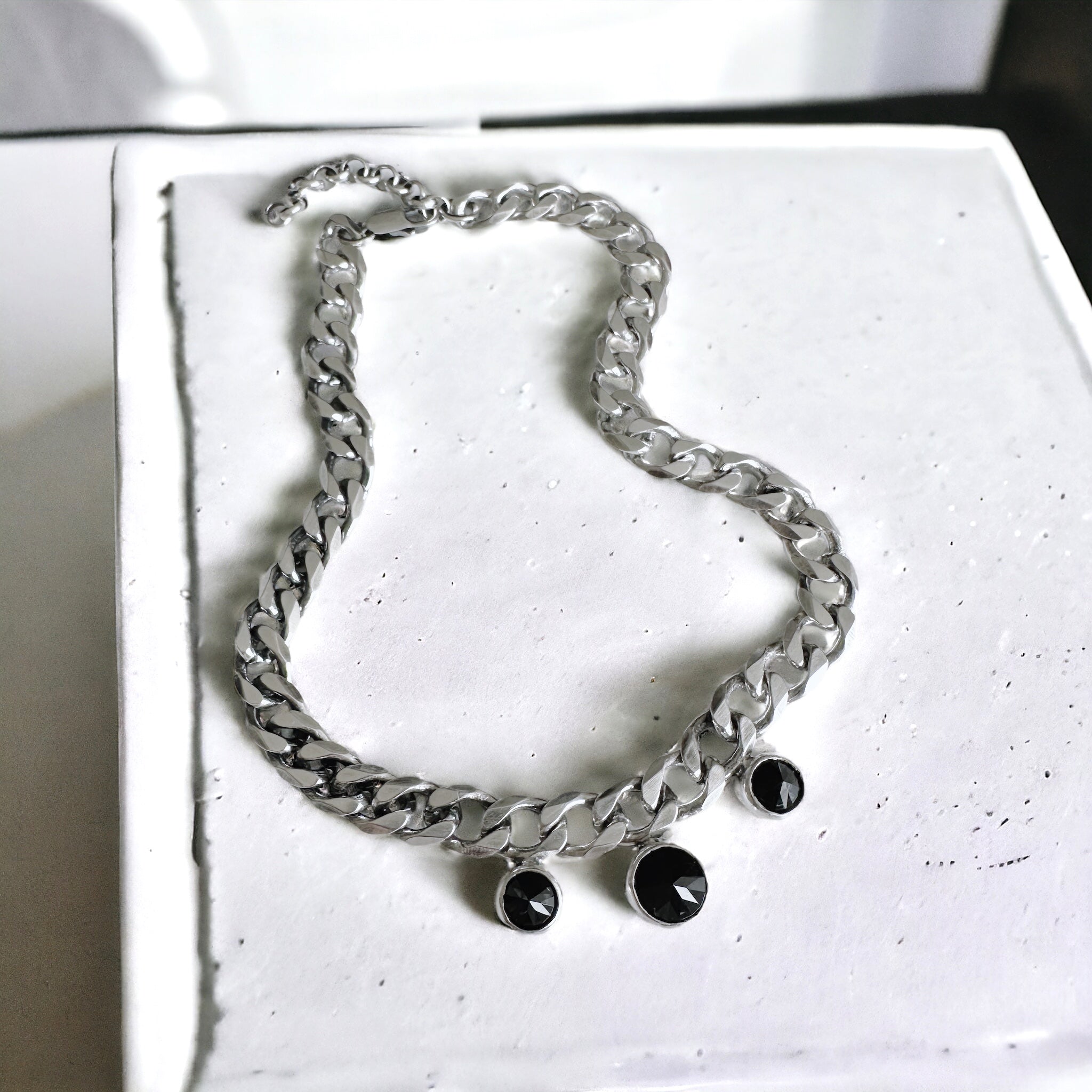 Choker Brooke Onix