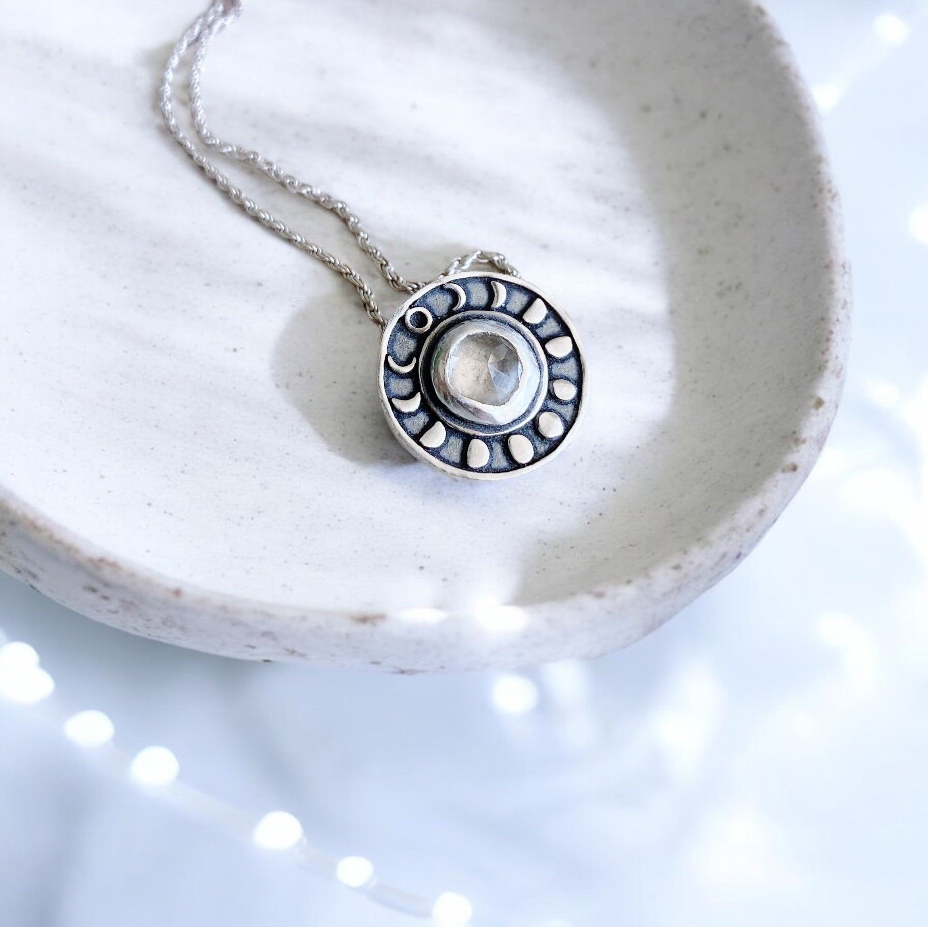 Colgante Medalla Ciclo Lunar - Varias Piedras