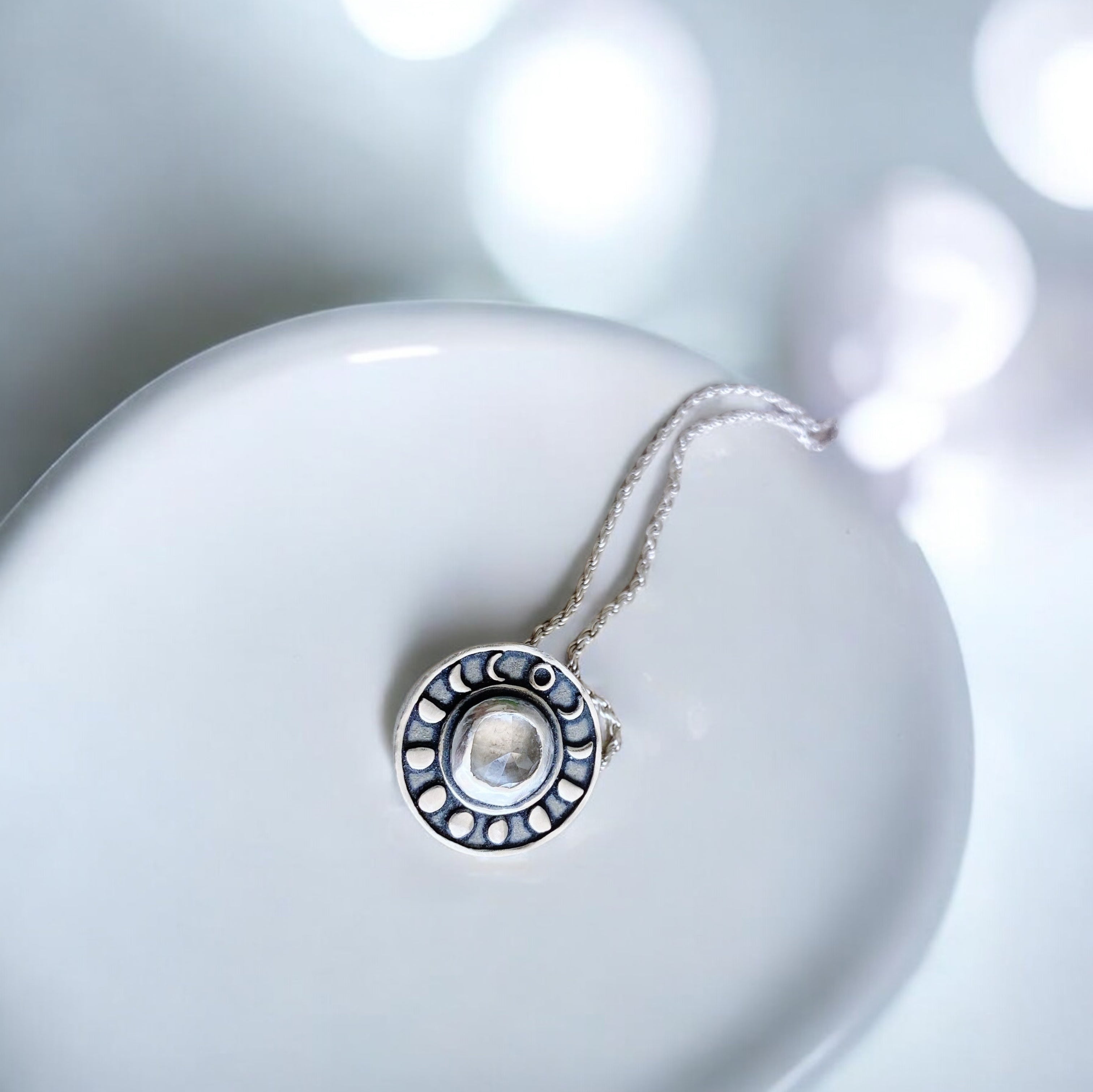 Colgante Medalla Ciclo Lunar - Varias Piedras