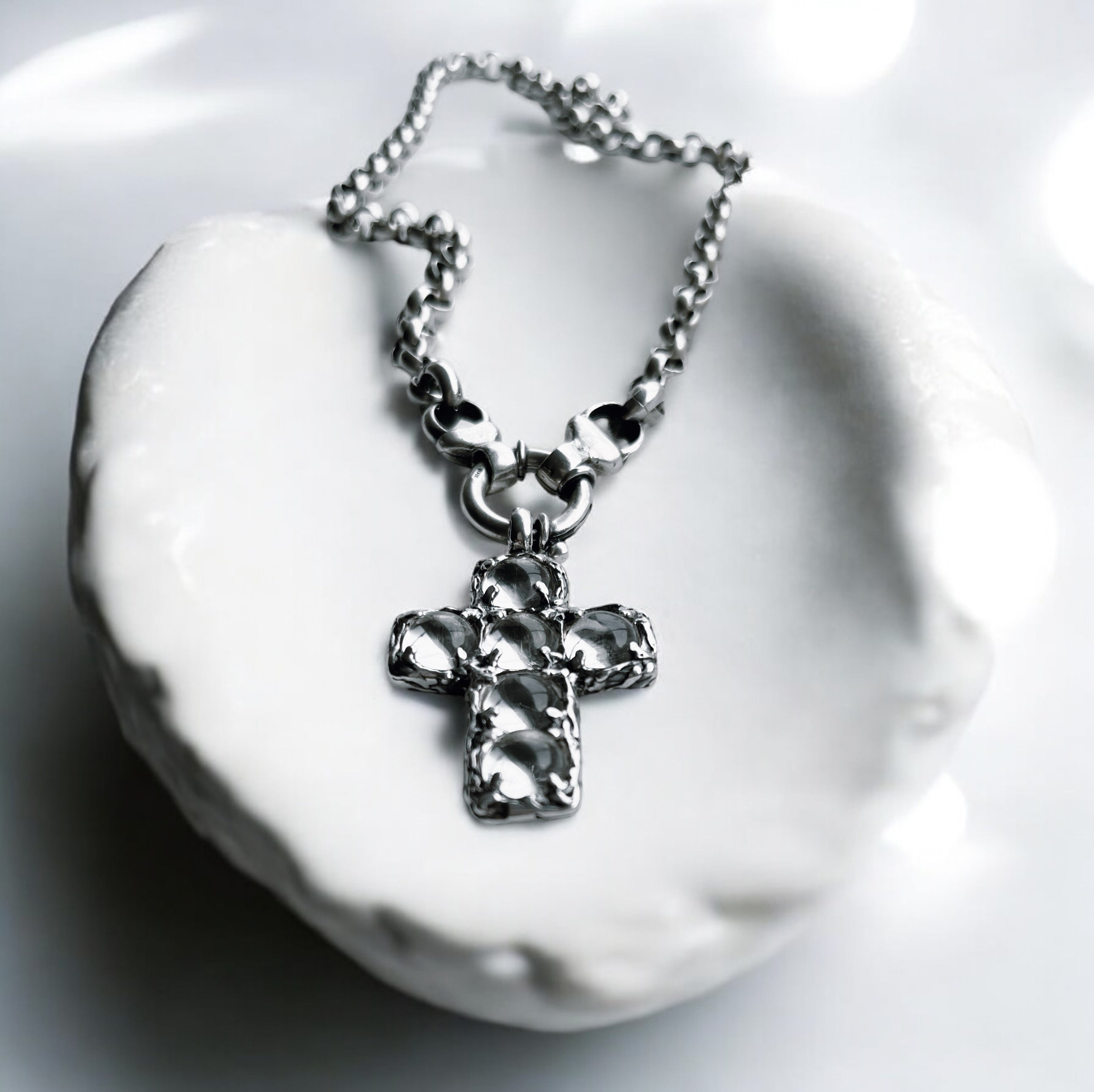 Colgante Rock & Cross (Varias Piedras)