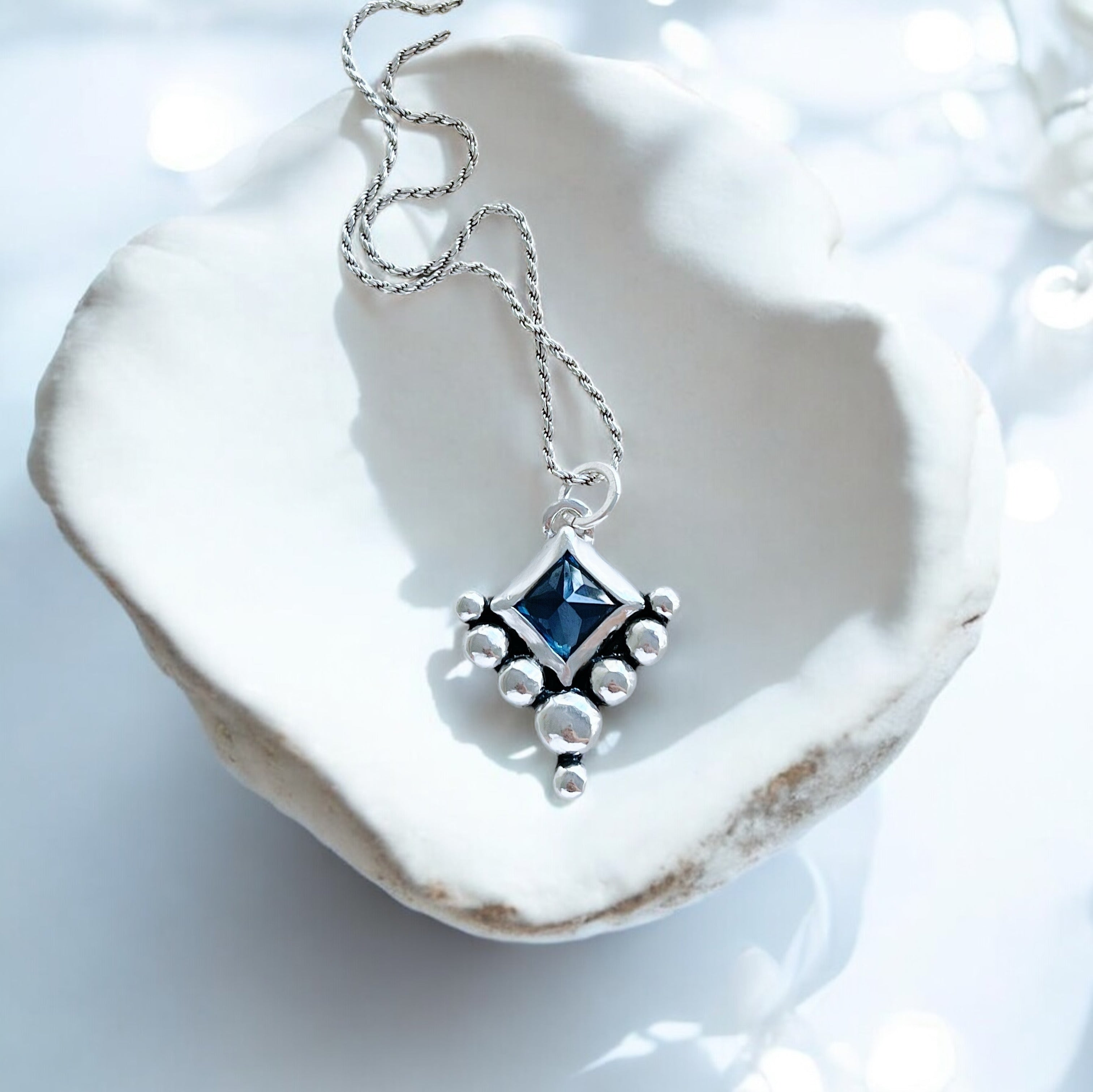 Colgante Prisma Chennai + Piedra a Eleccion