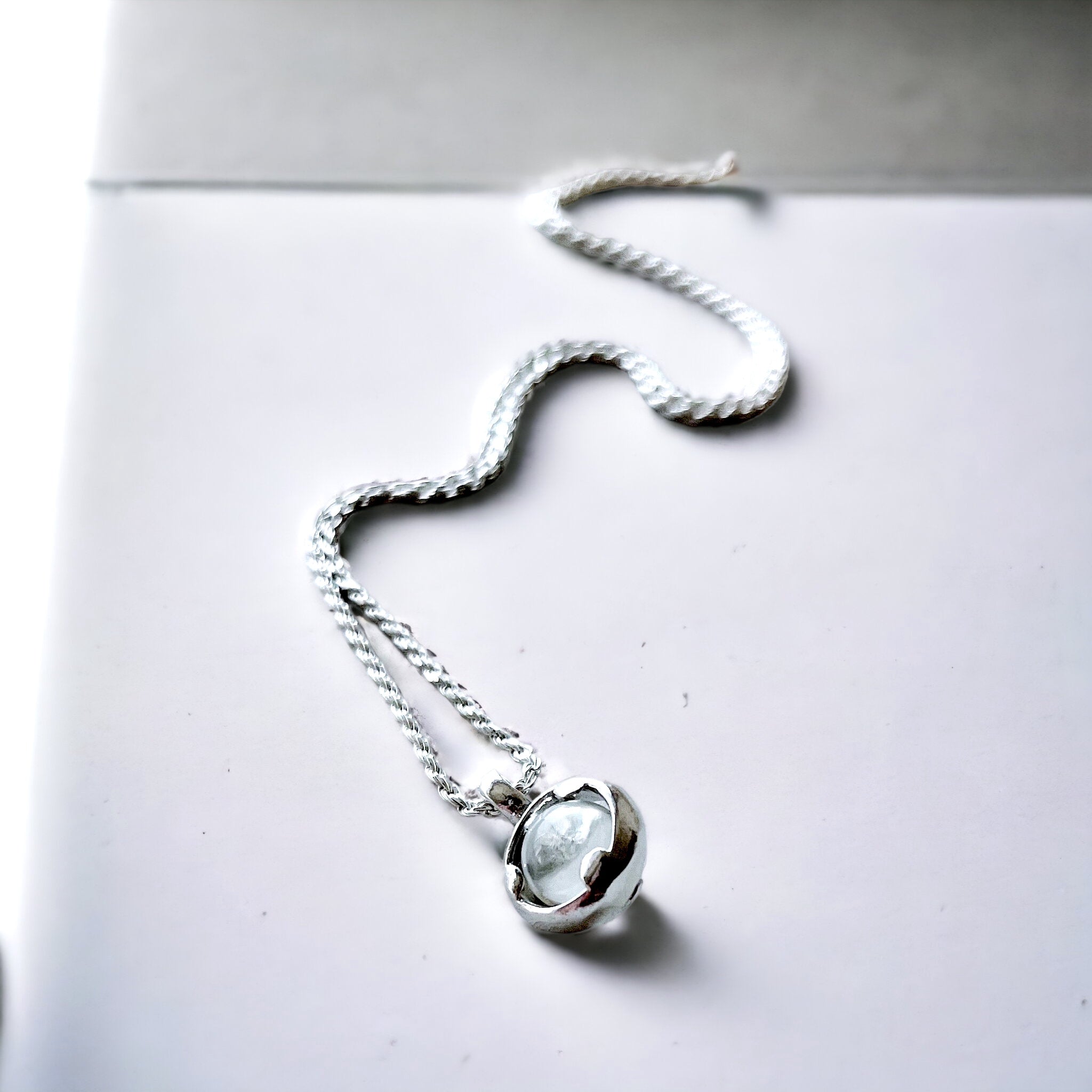 Colgante Mini Halo Space Oddity