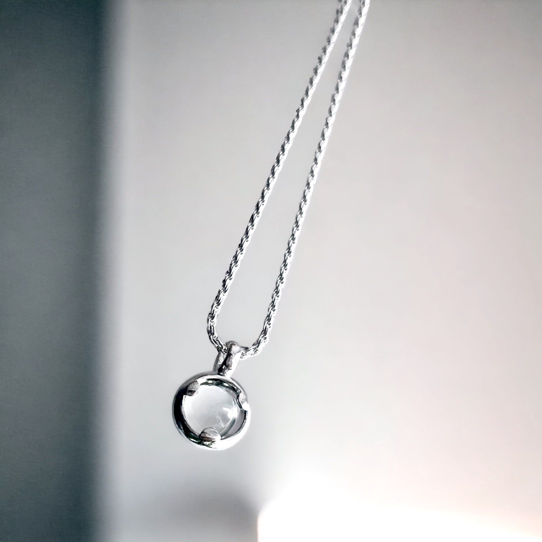 Colgante Mini Halo Space Oddity