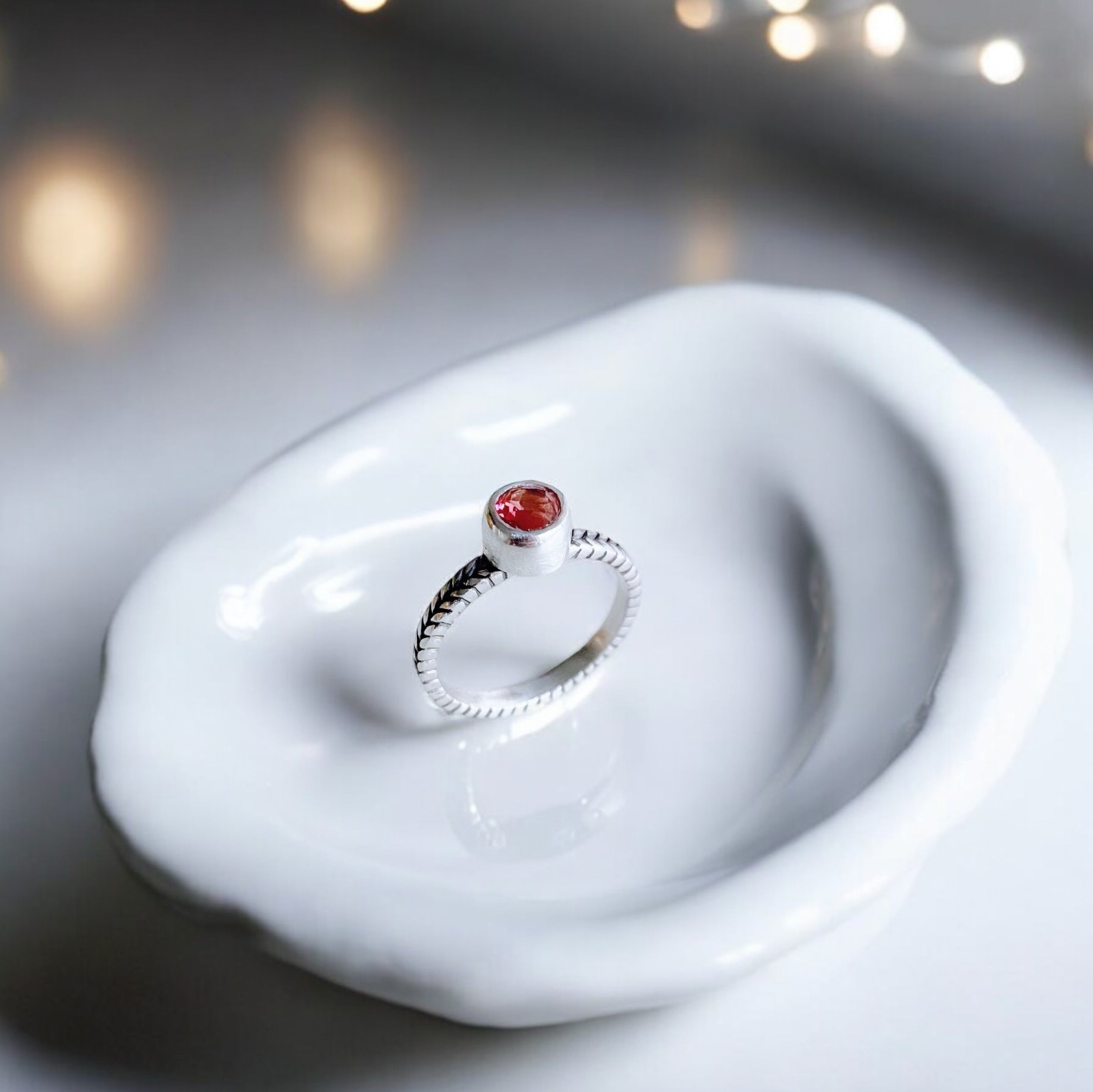 Anillo Espiga + Piedra a elección - PREVENTA